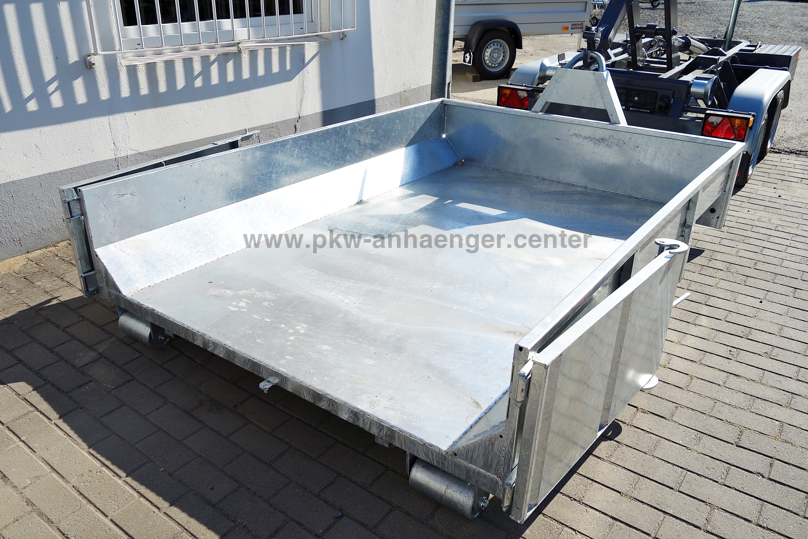 Abrollmulde 40cm Container Mulde für Absetzmuldenanhänger KONOS