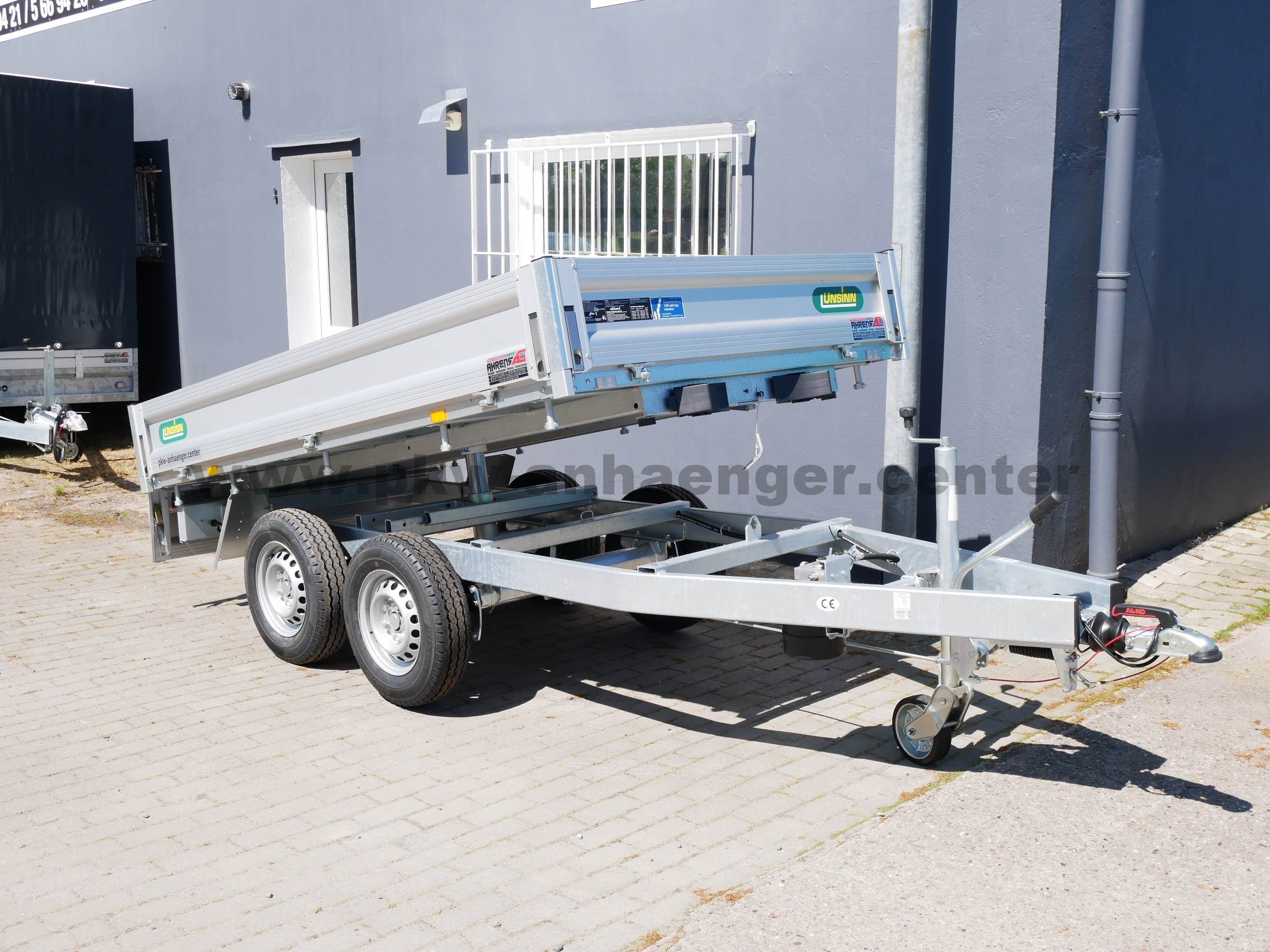 UNSINN WEB-HK2715-26-13 2600kg 276x150x30cm Rückwärtskipper mit PUMPless
