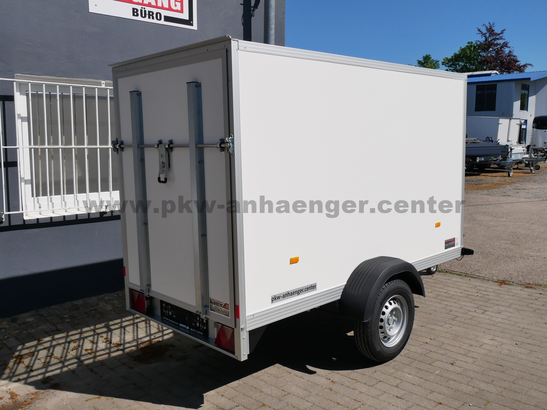 aUN-1300-255x128x154-WEB42-3