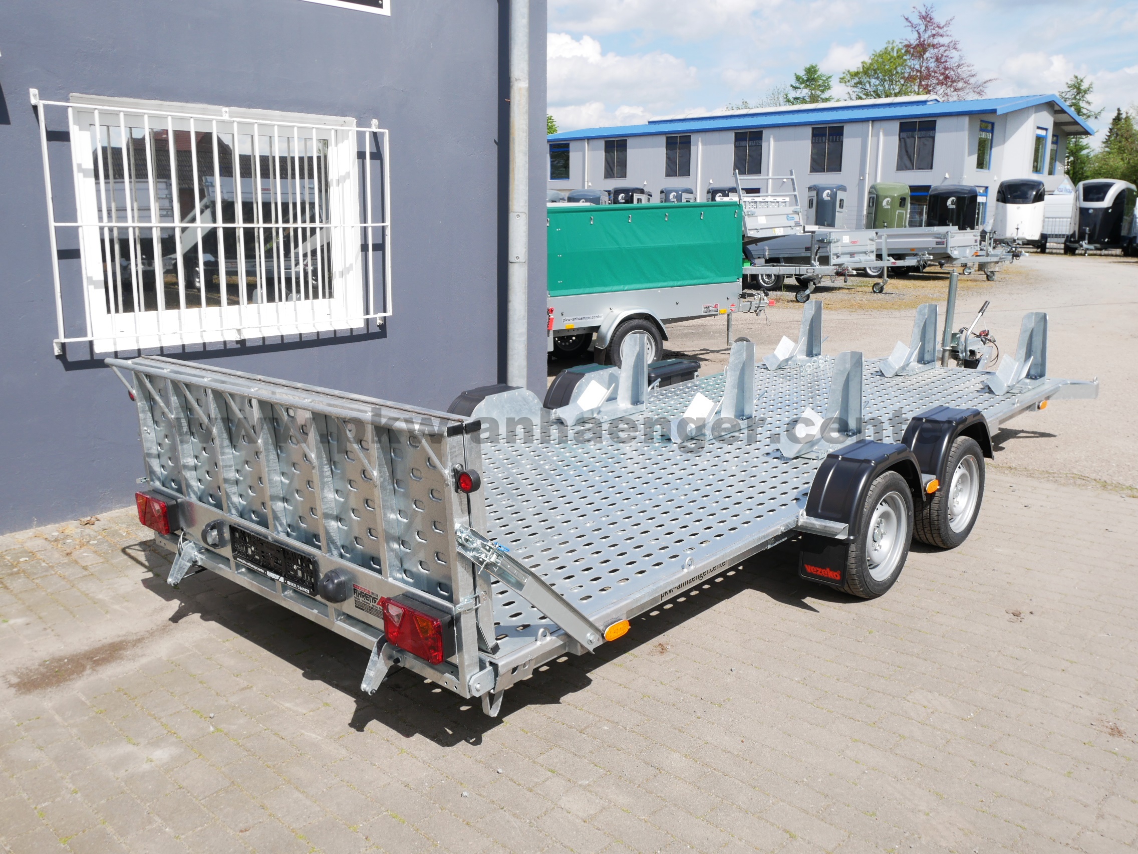 aVE-2700-MOTOVAN-6er-Motorrad-3