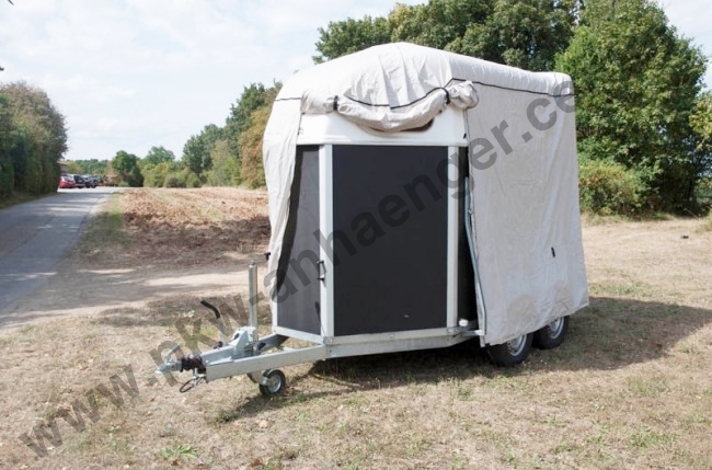 a-FR001001512-Pferdeanh-ngerplane-2