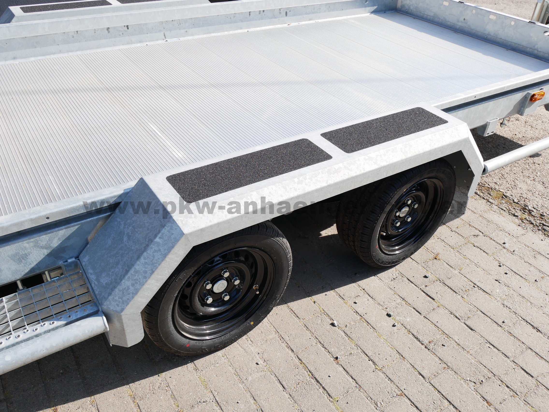 aHA-3500-455x179-Alub-Para-8