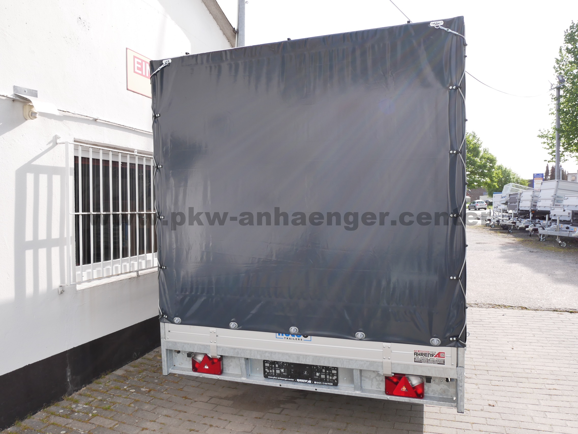 aHU-3000-611x203x200-PG-anthrazit-2x-Schiebepl-Runddach-5