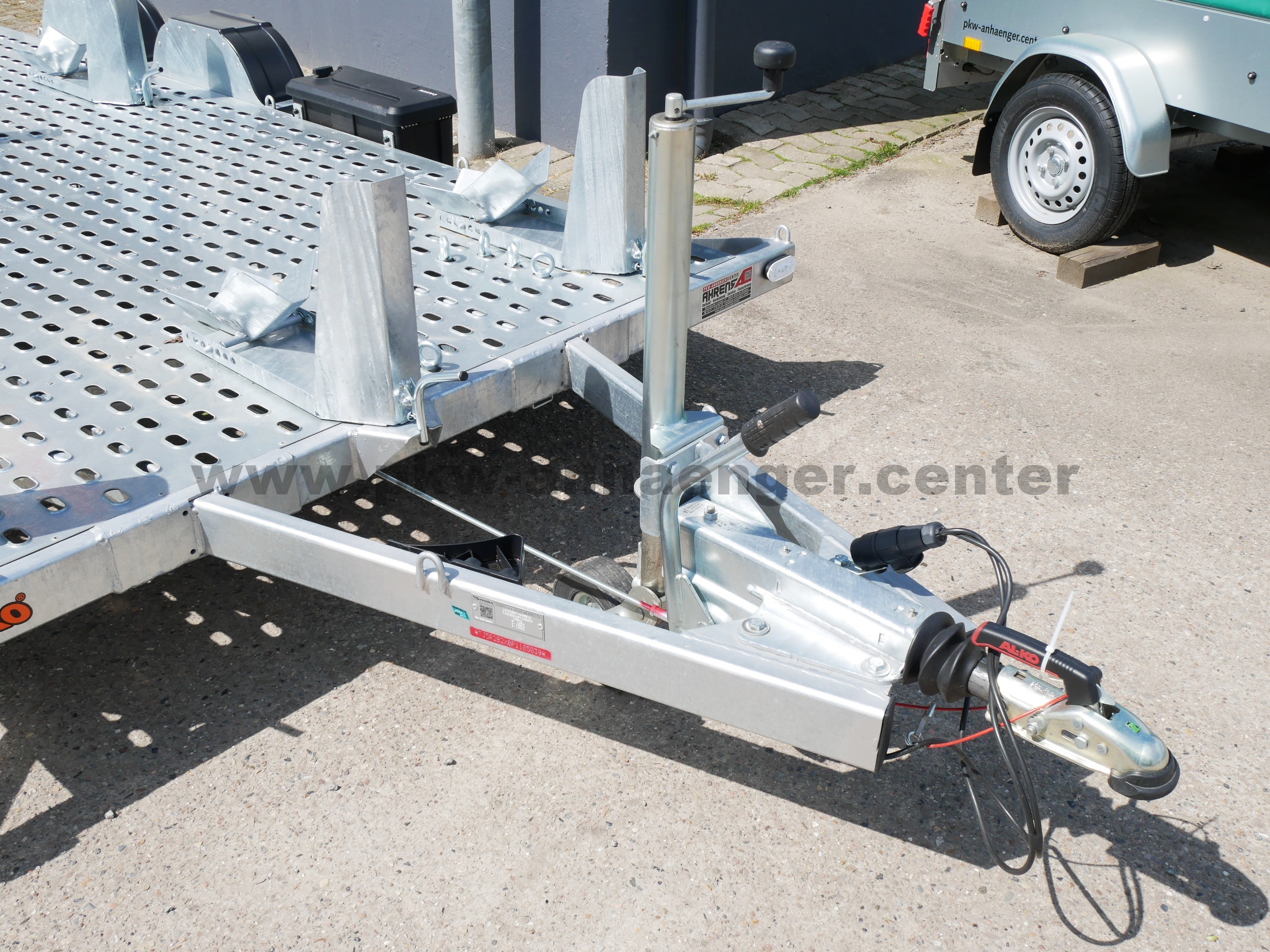 aVE-2700-MOTOVAN-6er-Motorrad-11