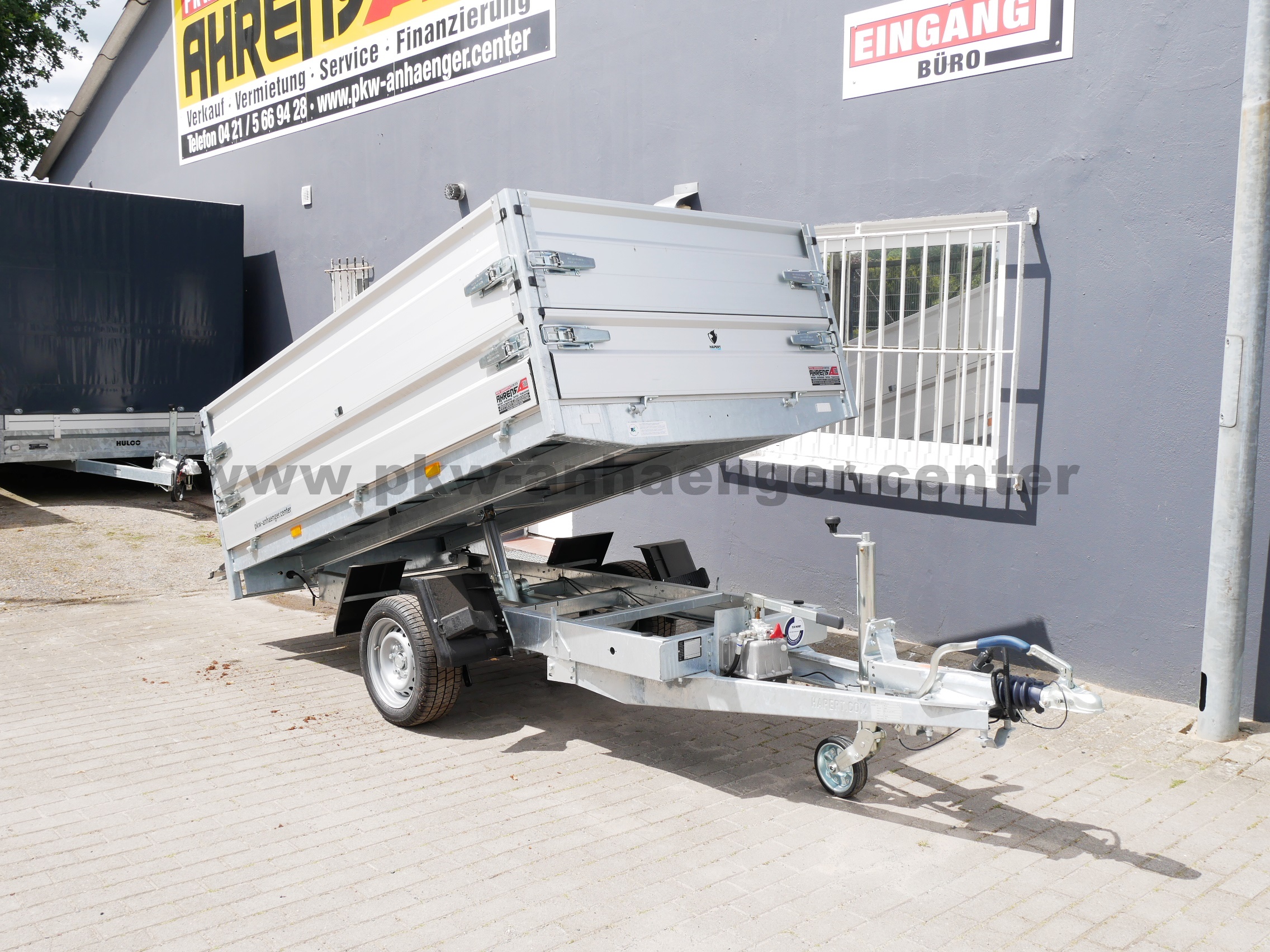 aHA-1500-260x150x70-BWaufsatz-1 HAPERT COBALT HB1 1500kg 260x150x70cm Rückwärtskipper mit Bordwandaufsatz