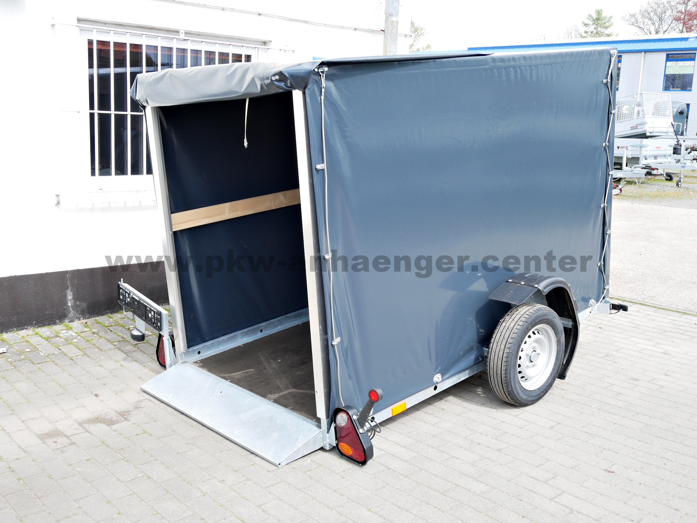 aVE-750-Husky-Hobby-PG-anthrazit-8 Vezeko Husky-Hobby 750kg 240x126x150cm Absenkanhänger Planenanhänger