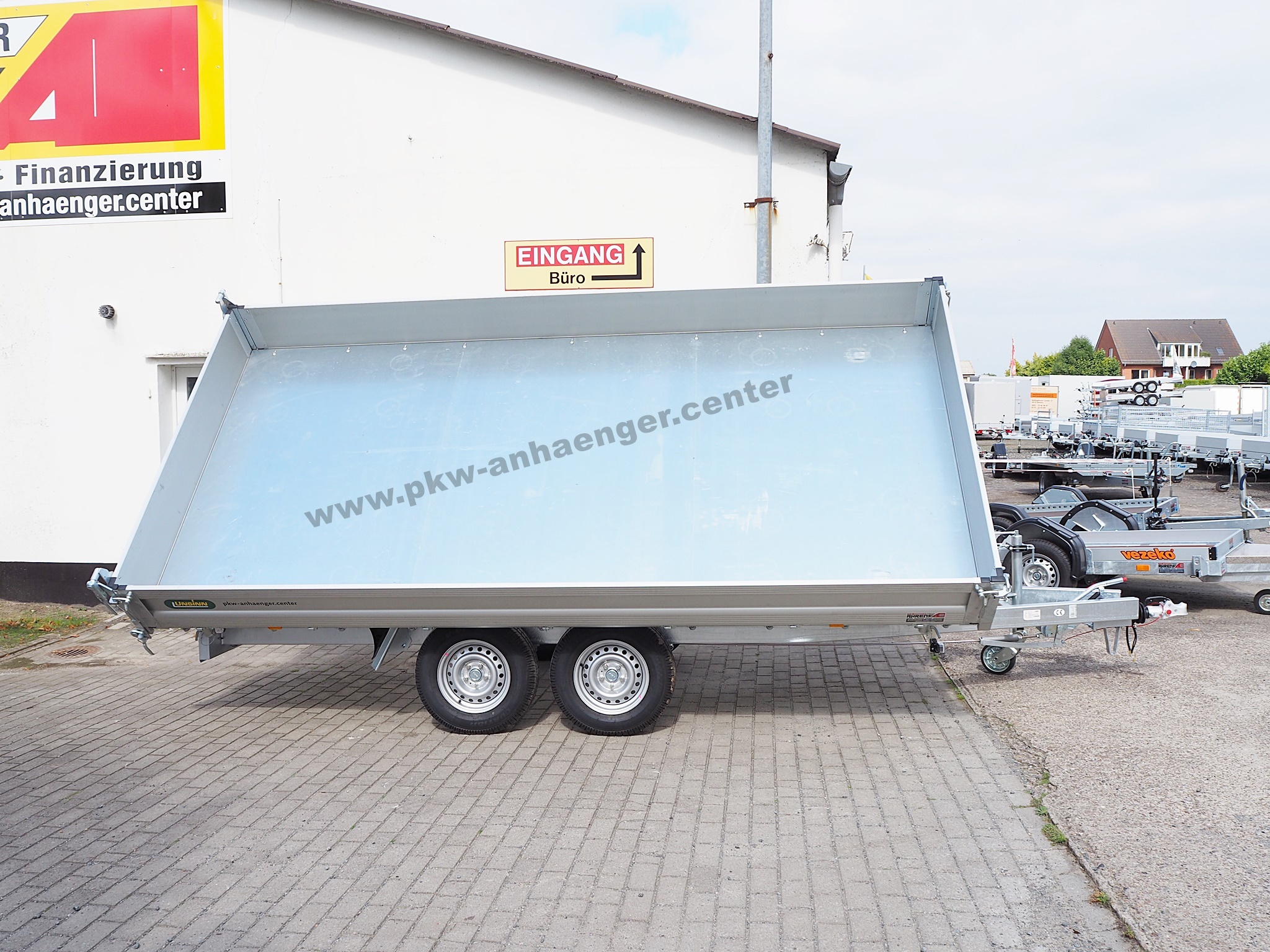 a-UN-3500-426x204x35cm-UDK-11