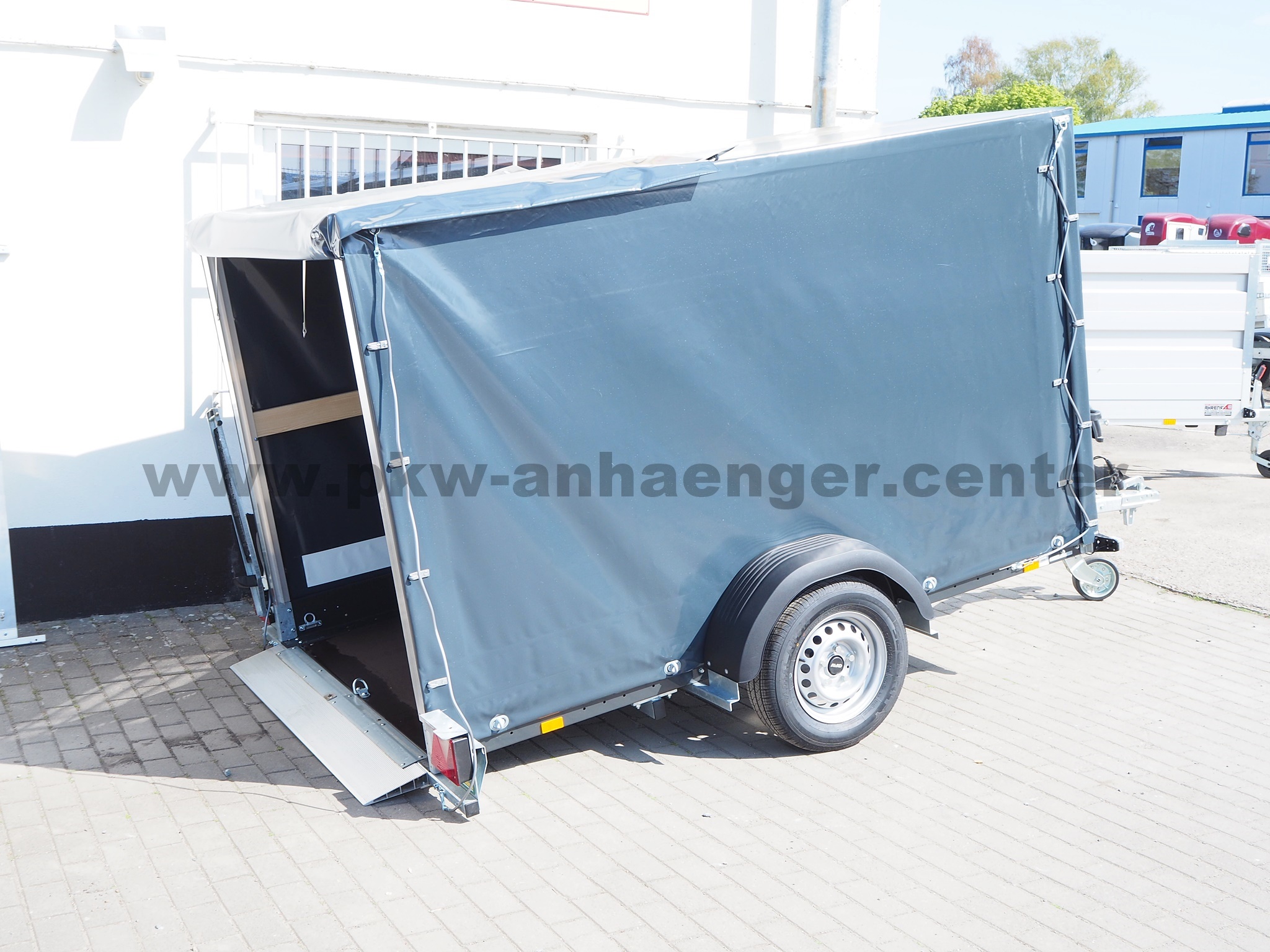 aUN-750-260x155x160-PG-anthrazit-7