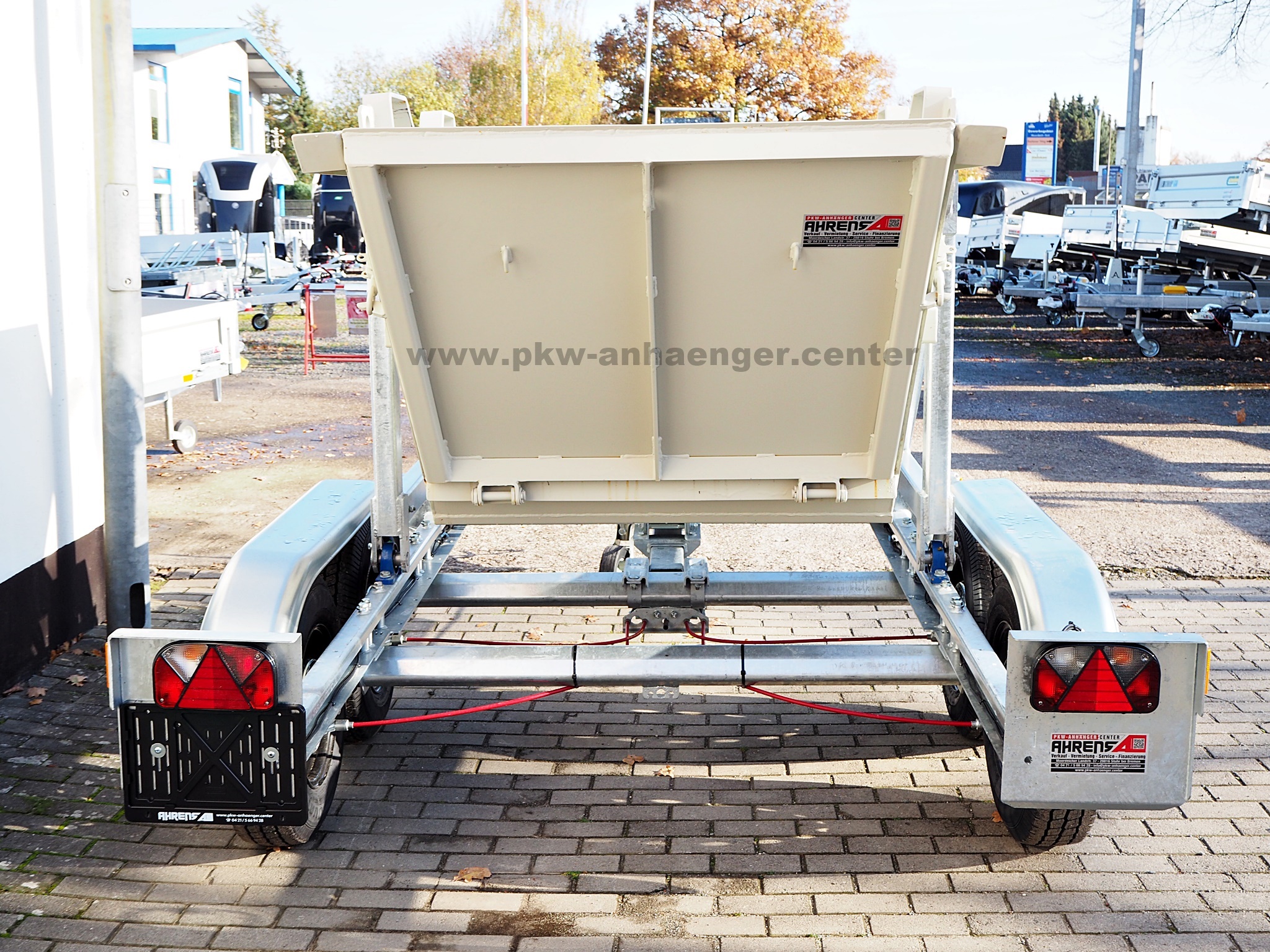 a-Foxx-Absetzcontaineranh-nger-4