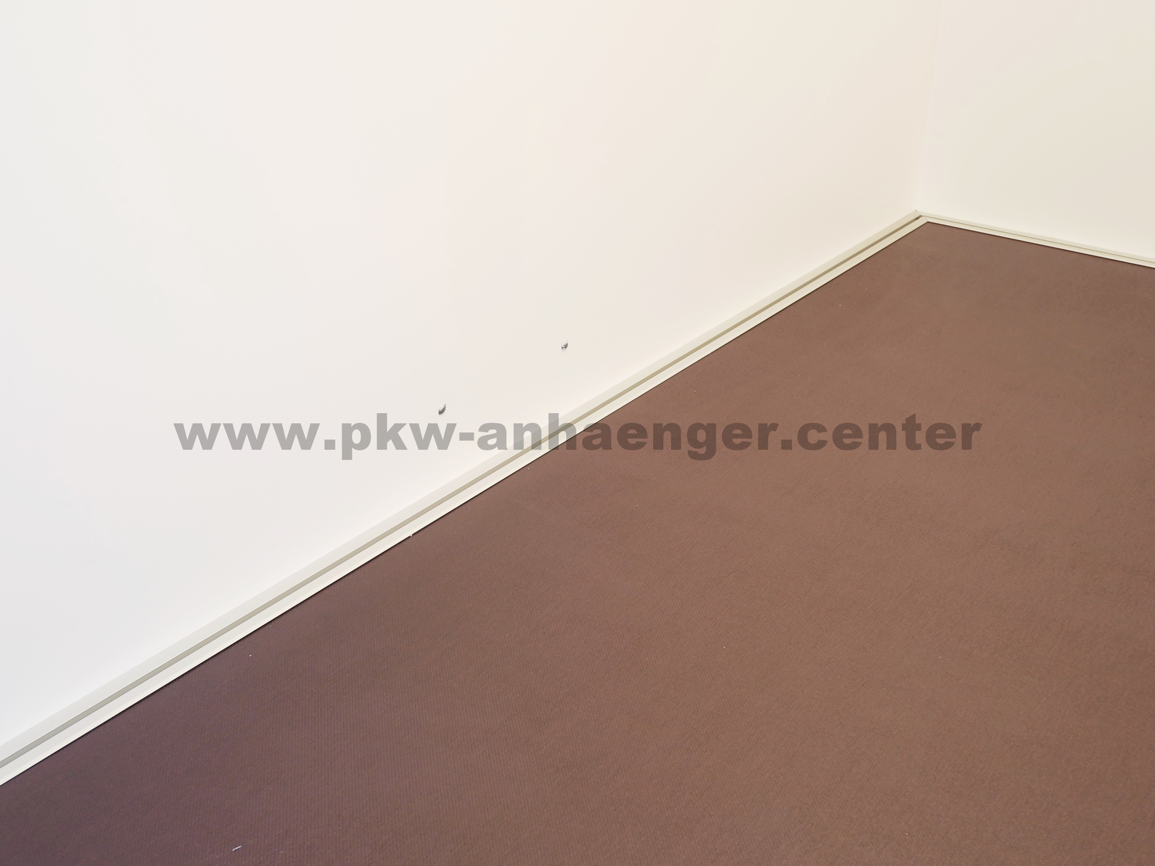 aUN-1300-255x128x154-WEB42-9