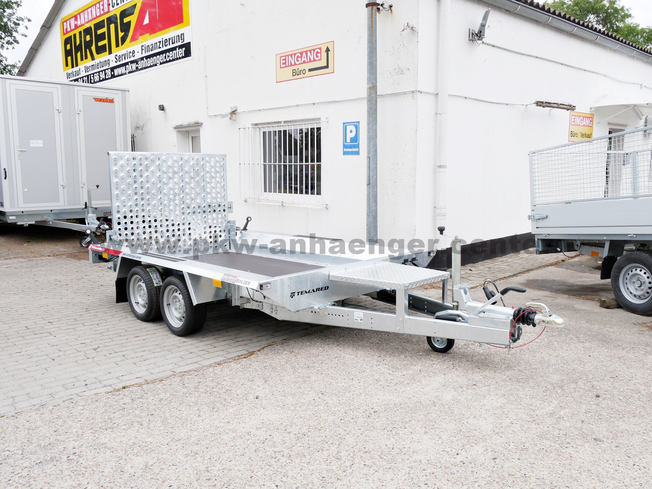 aTE-2700-300x150-Builder-1 TEMARED Builder3-3015/2S 2700kg 292x152x25cm Baumaschinenanhänger