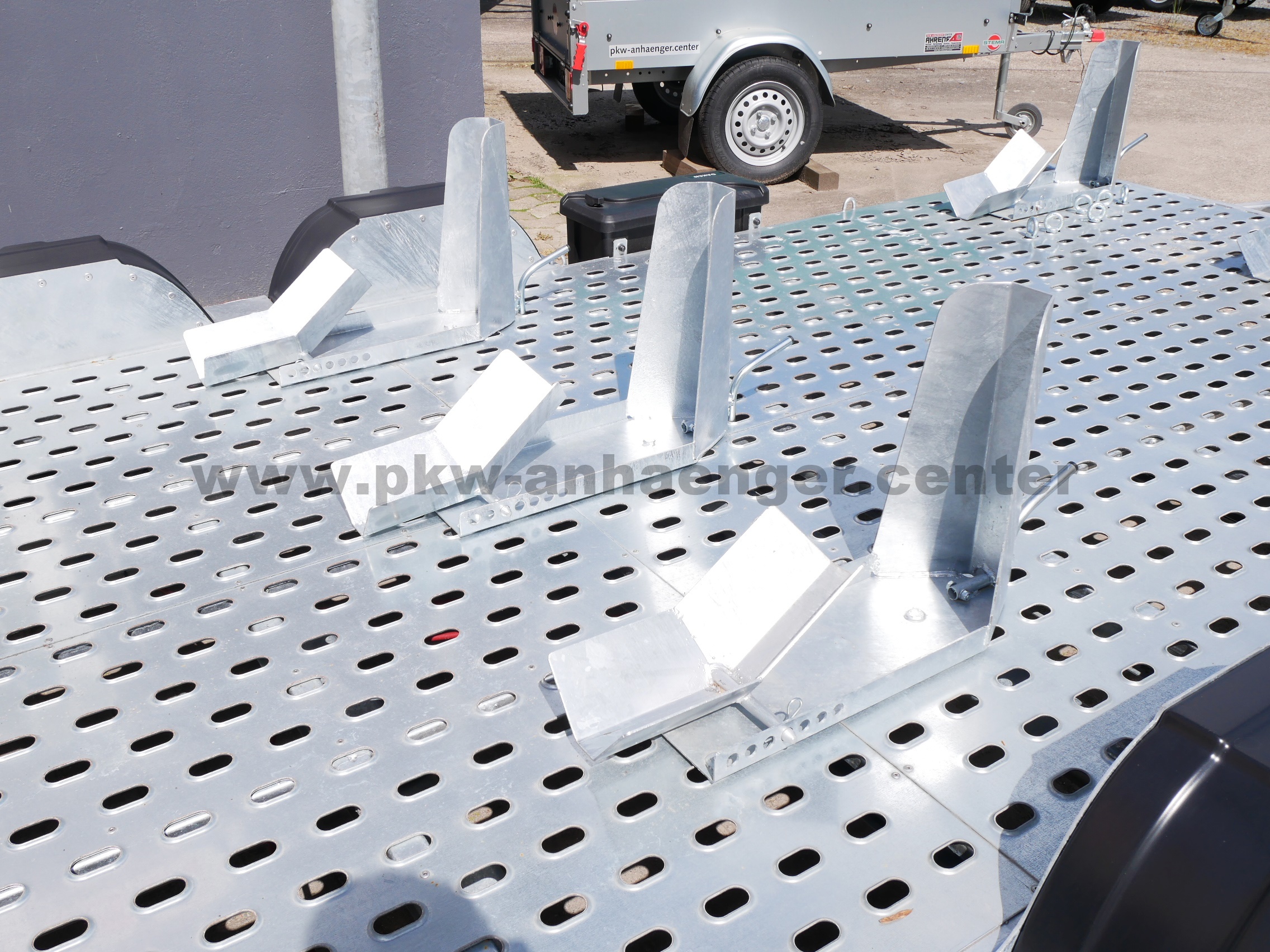 aVE-2700-MOTOVAN-6er-Motorrad-8