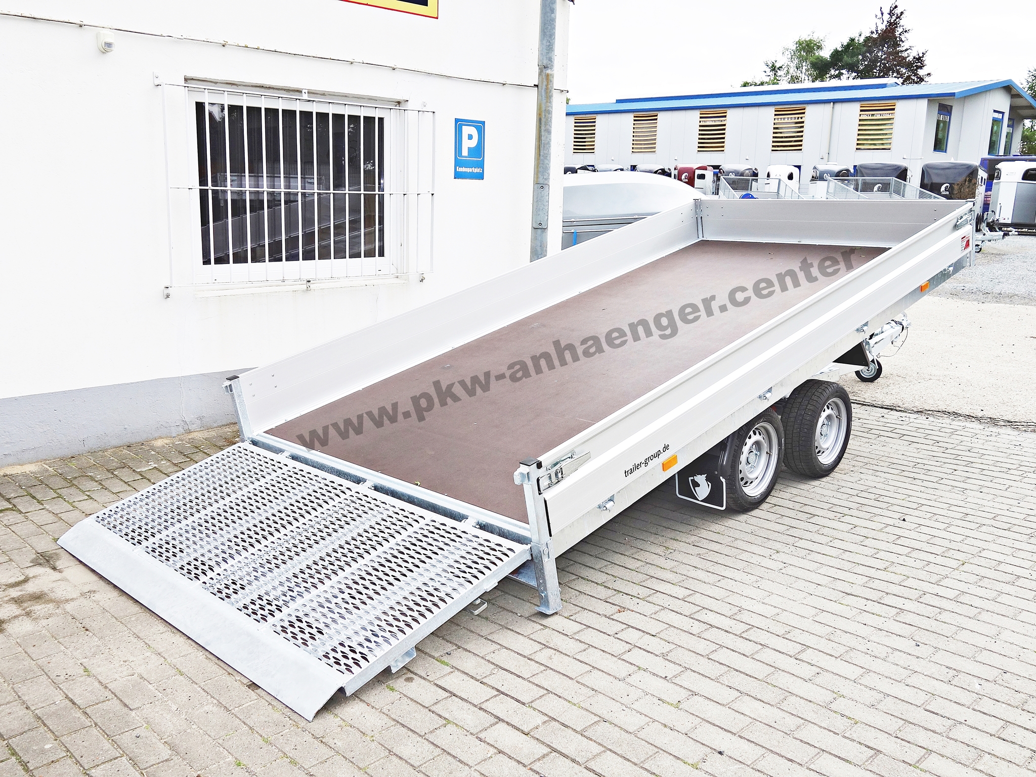 a-HA-2700-405x200x30-Indigo-ankipp-10 Hapert INDIGO HT2 2700kg 405x200x30cm Baumschienentransporter ankippbar Hochlader