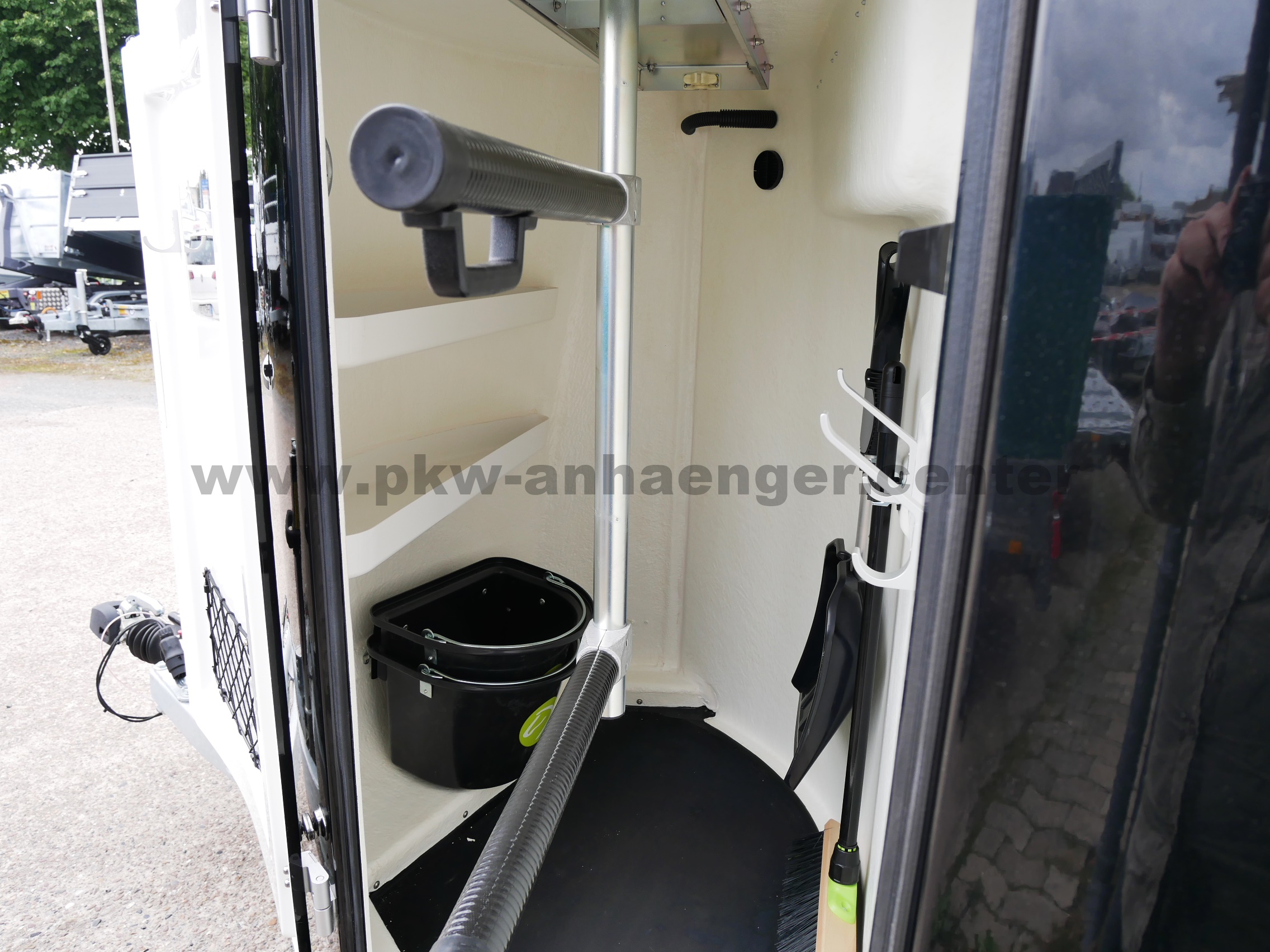 aCarelinerM-schwarz-silber-Pano-Alu-8