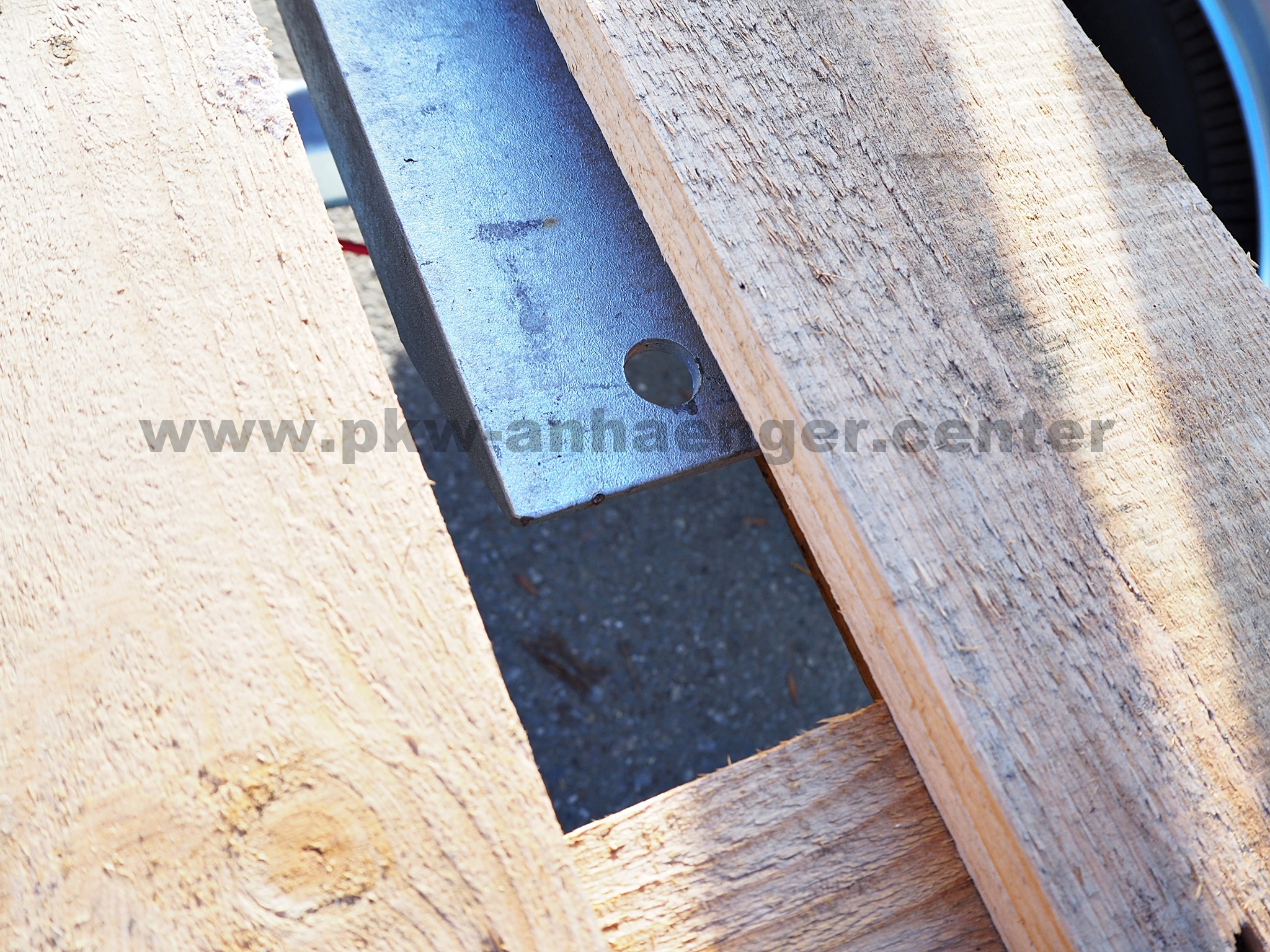 a-Foxx-Absetzcontaineranh-nger-Palettengabel-12