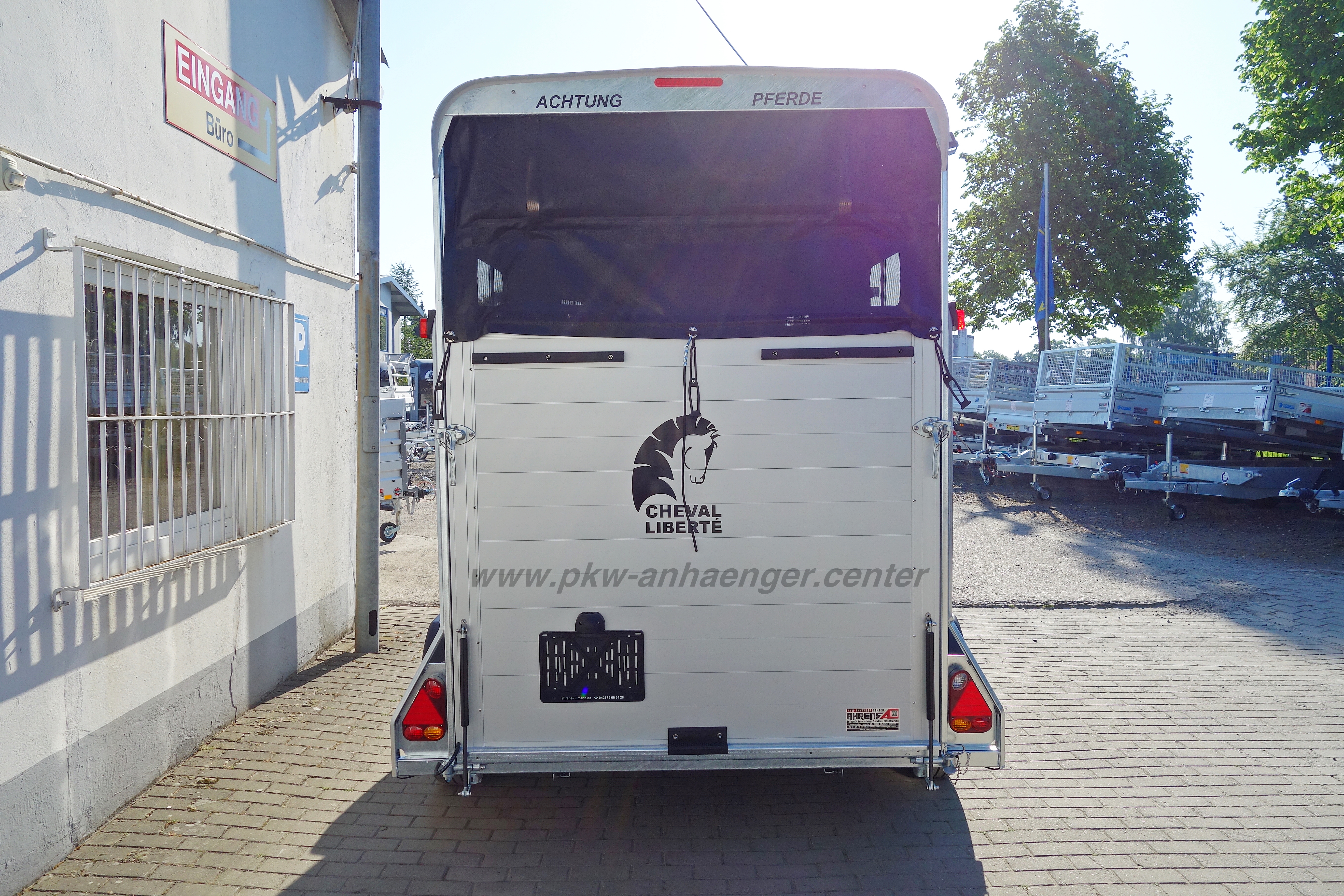 A-Touring-Jumping-schwarz-6-wwwOyu3G4YZPhKrl