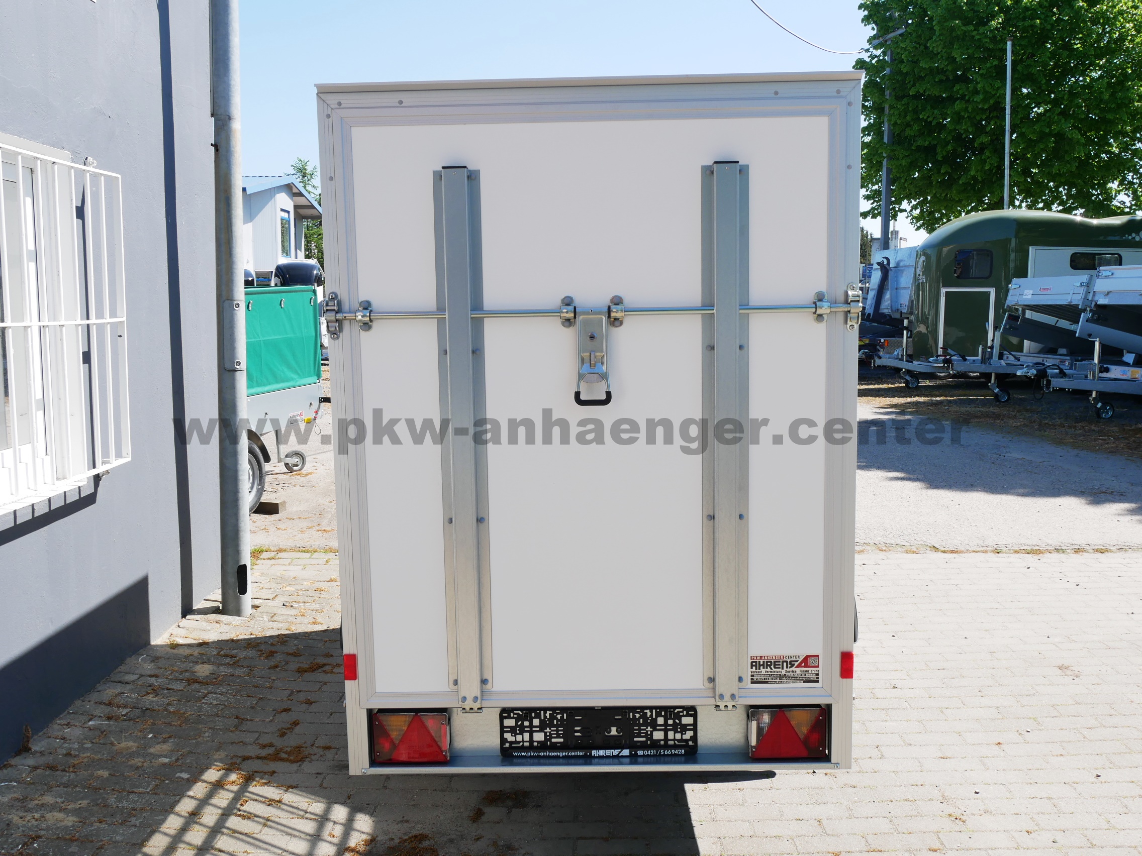 aUN-1300-255x128x154-WEB42-4