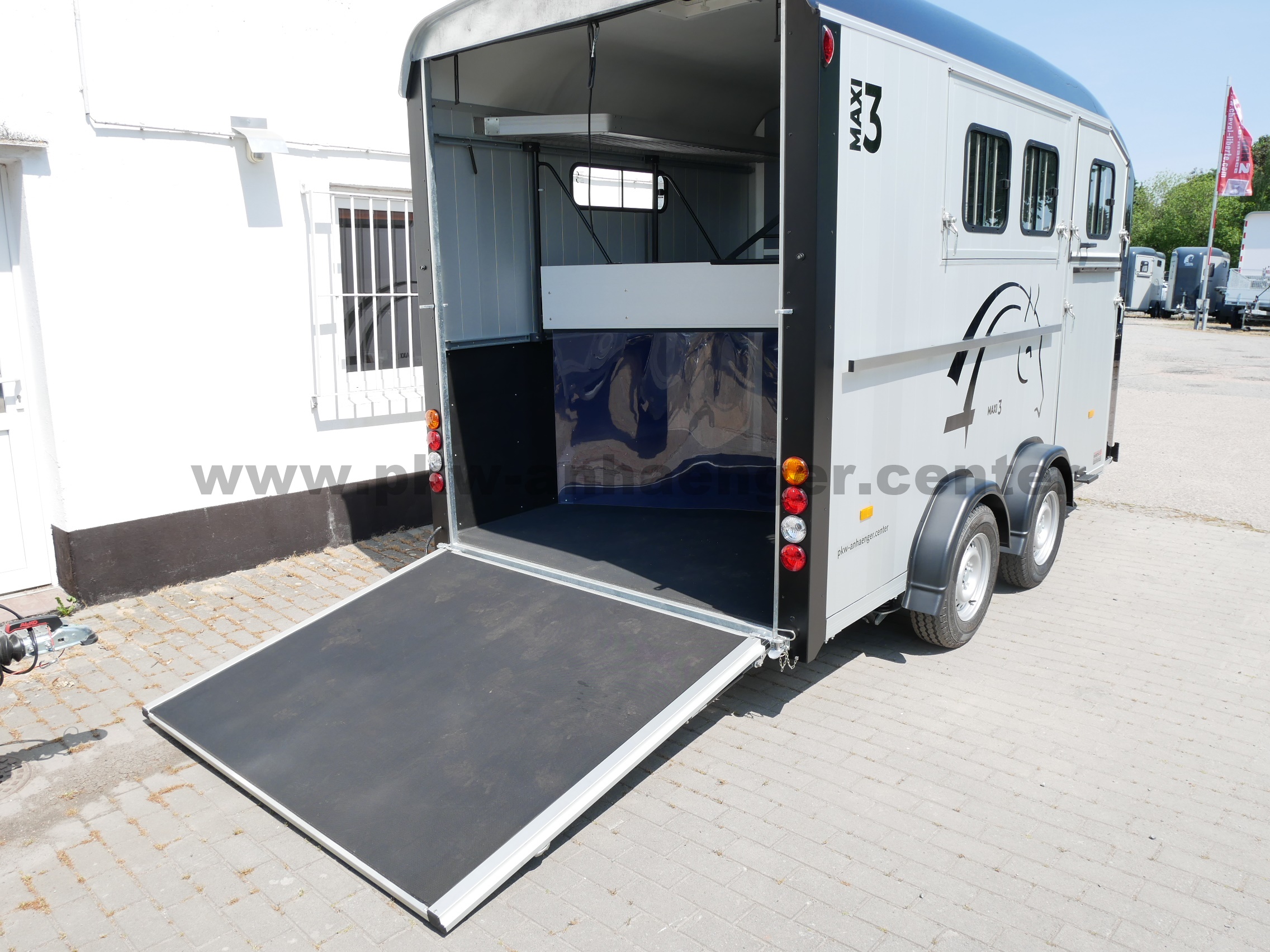 aMaxi3-schwarz-Heu-Dachl-7