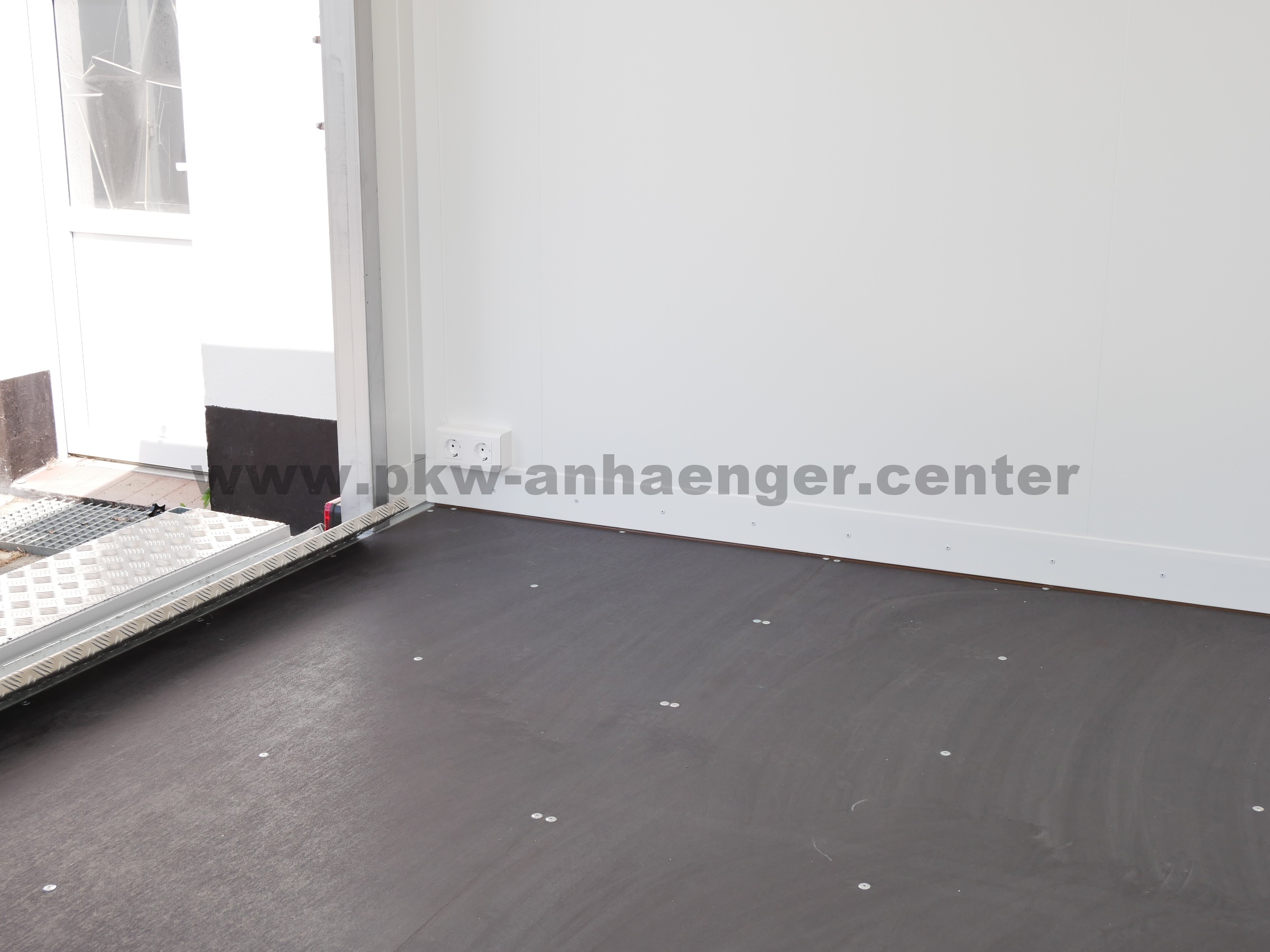 aVE-Promotion-449-2Klappen-9