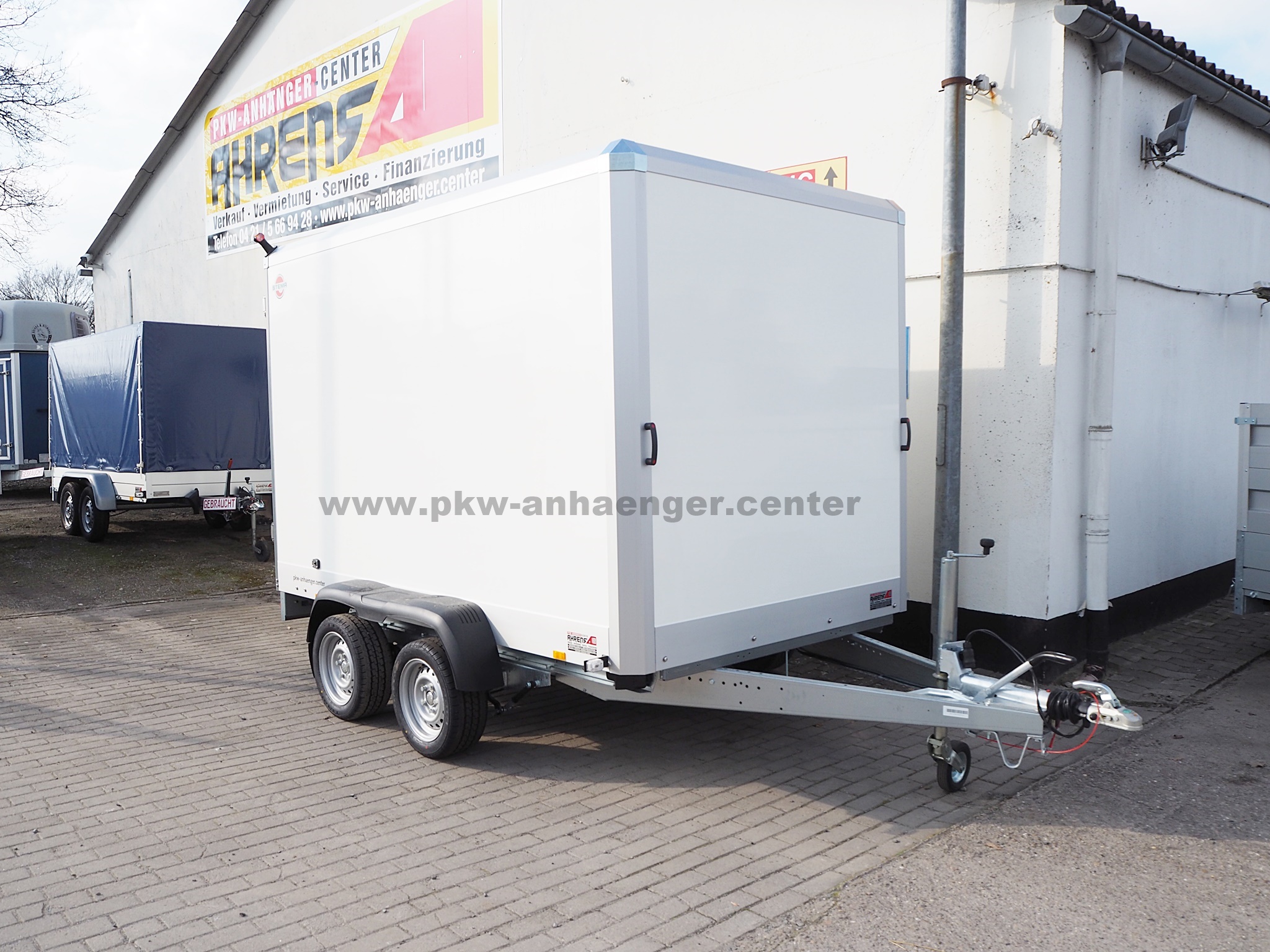 a-ST-S-Box-3m-1 STEMA S-BOX 2700kg 300x179x189cm 100km/h Sandwich-Kofferanhänger