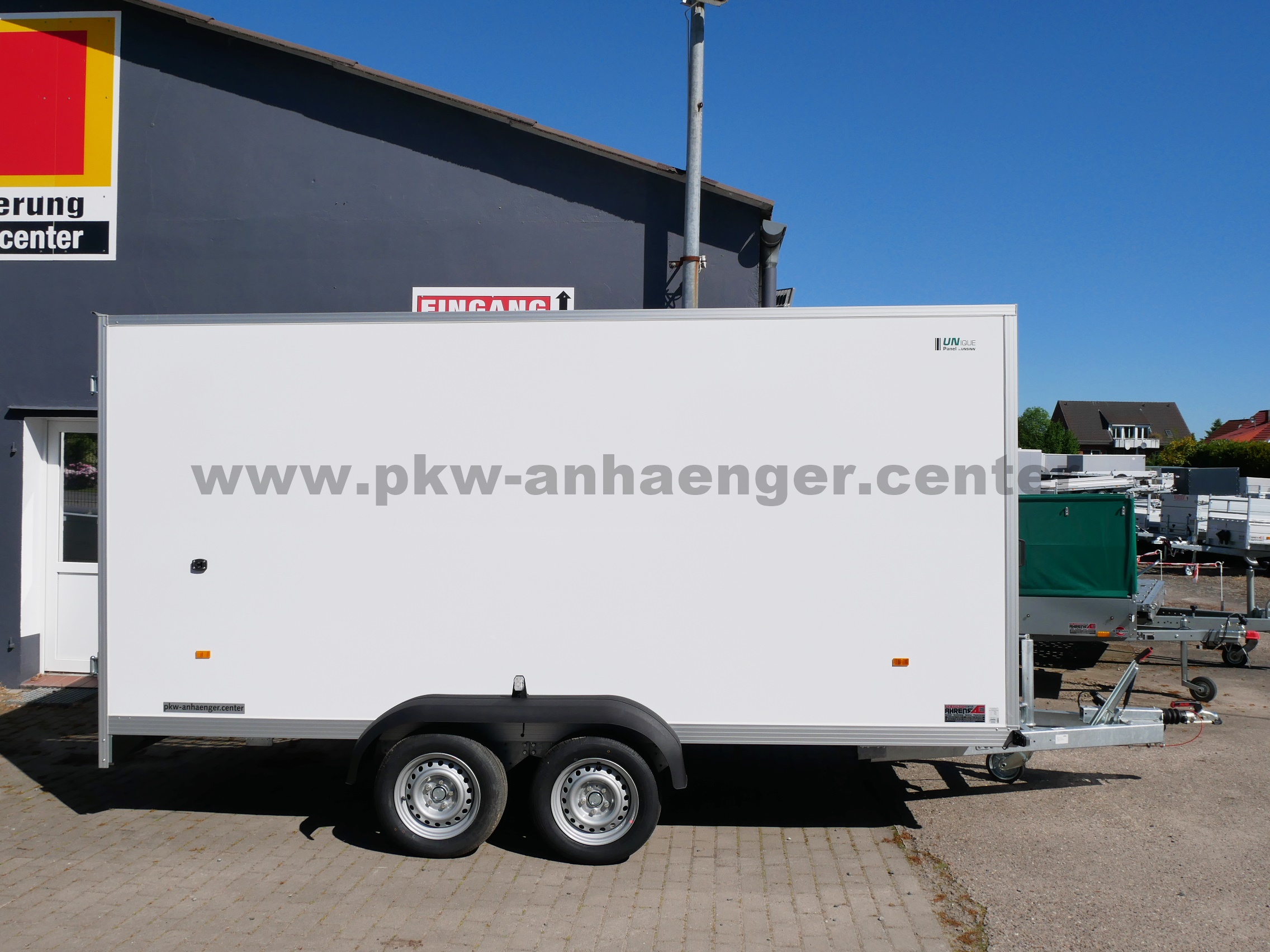 aUN-2600-426x175x194-UKU-3