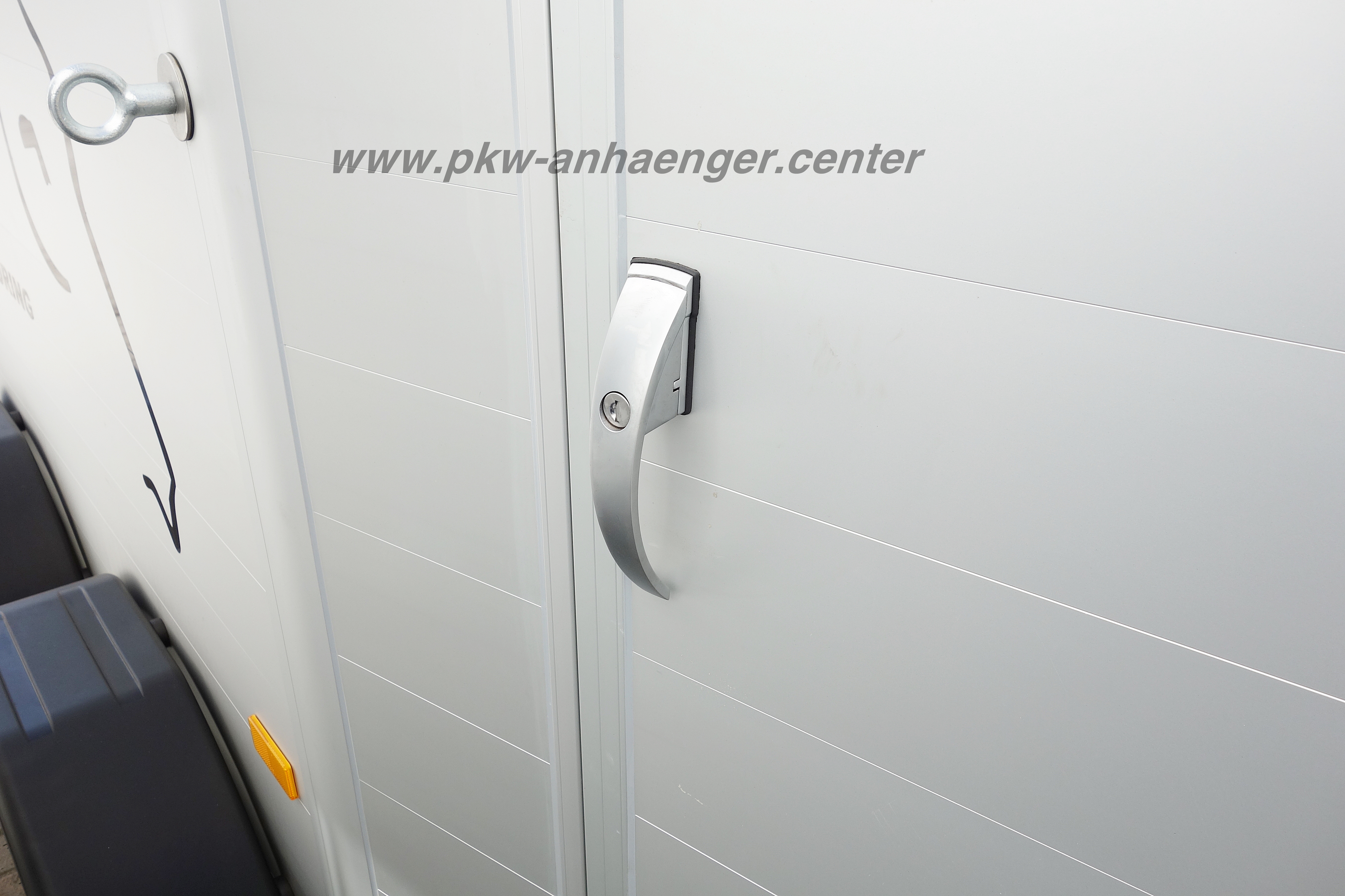 A-Touring-One-schwarz-14