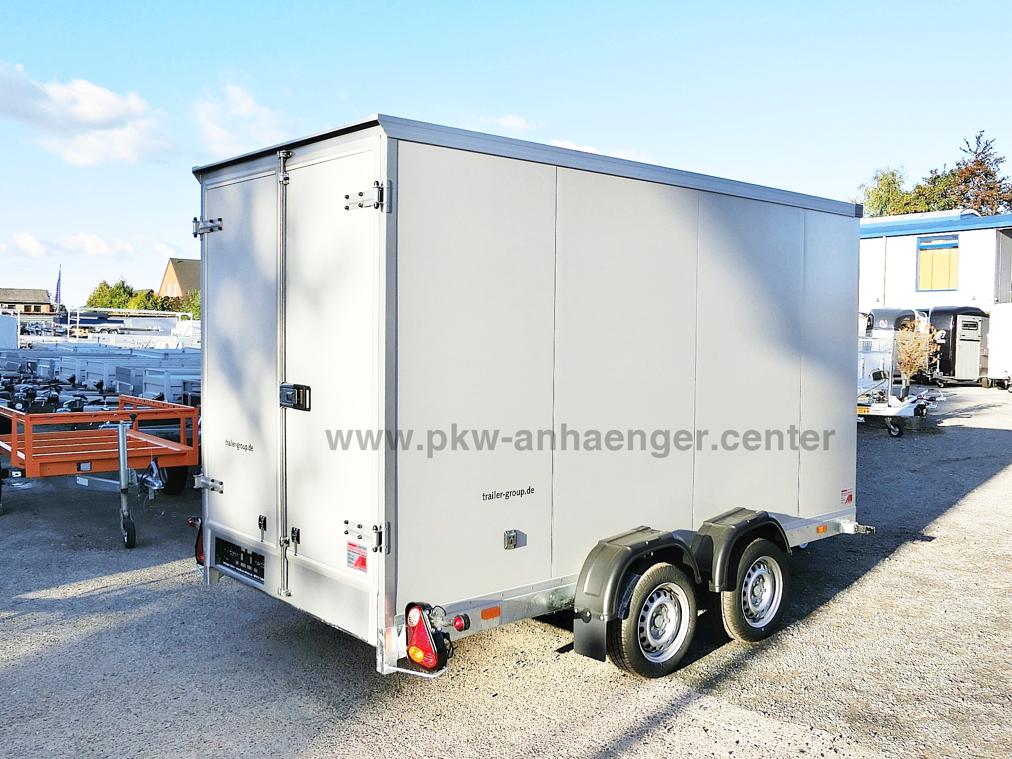 a-VE-2700-340x155x190-Lifter-Koffer-EHy-3-w