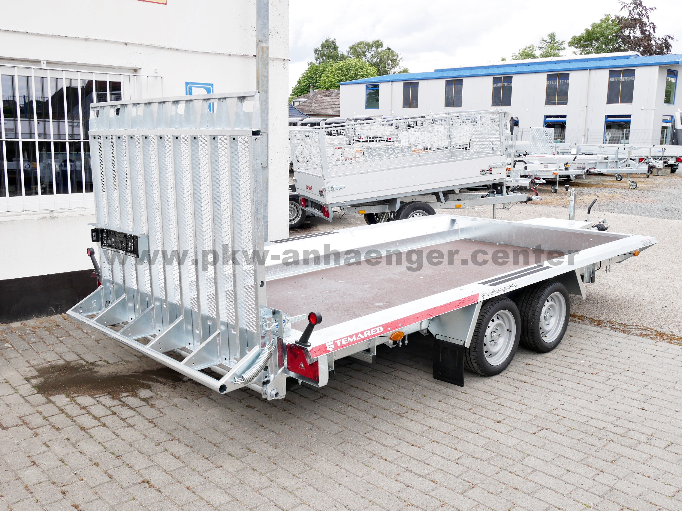 aTE-3500-400x180-Builder-3