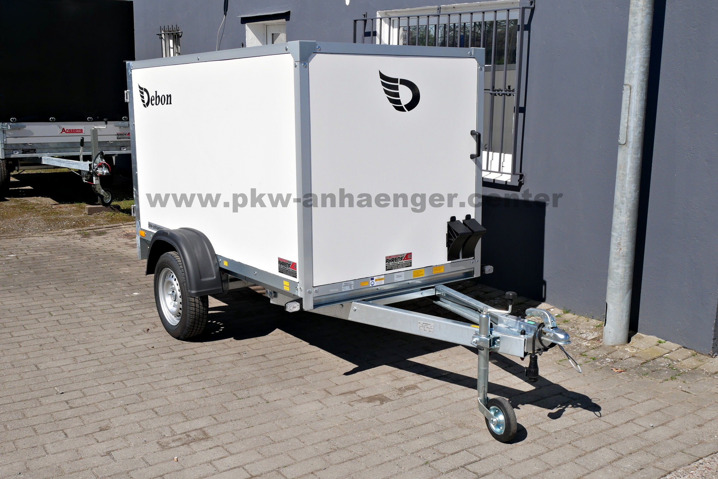 Cheval Liberte Roadster-C220 750kg 225x117x120cm Plywood Kofferanhänger