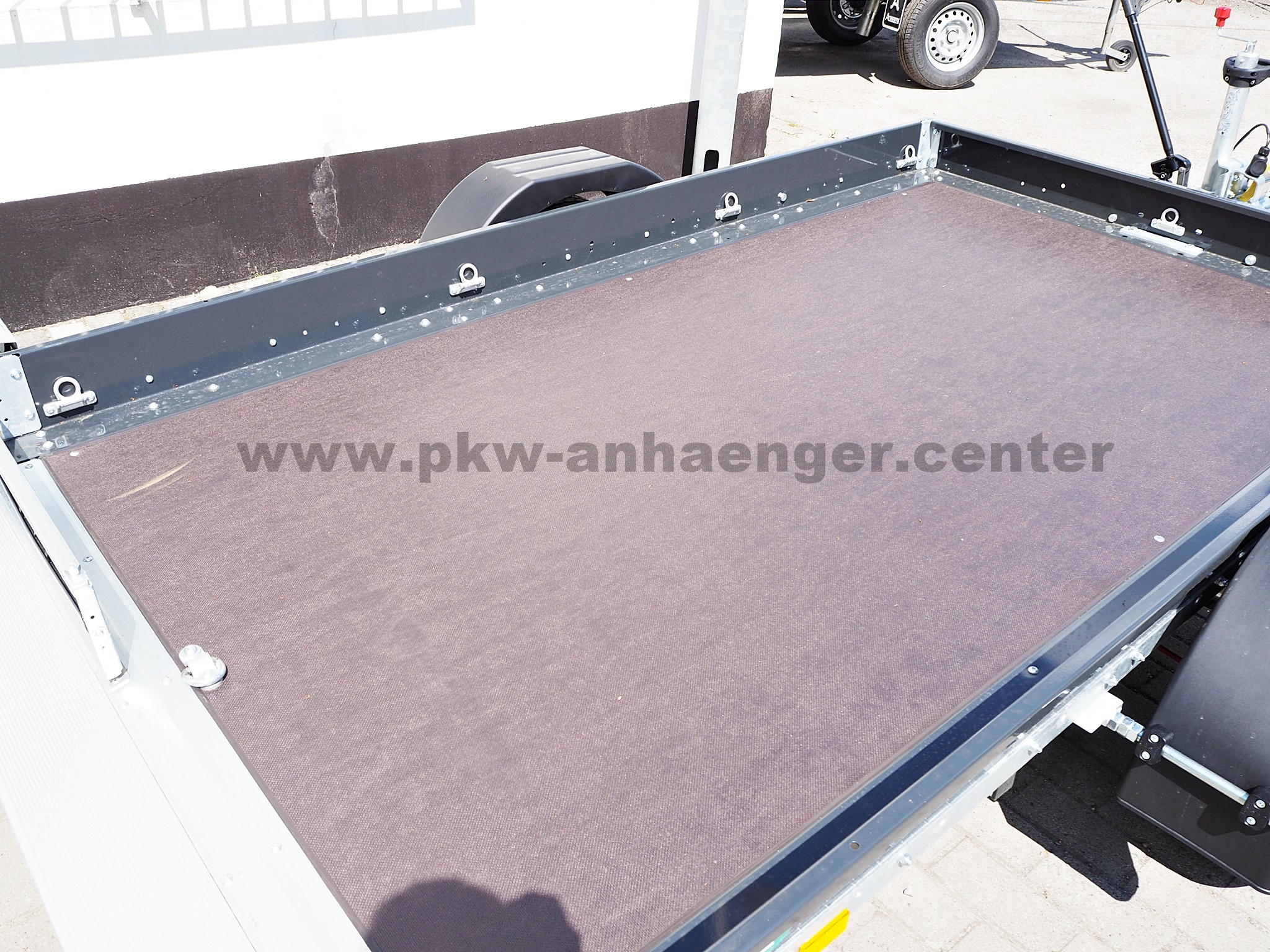 a-UN-1400-260x150-AS-9