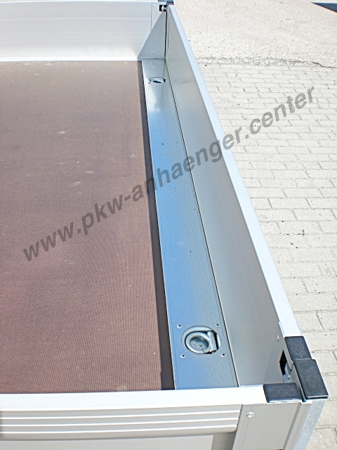 A-UN-1300-230x140-Hochl-5