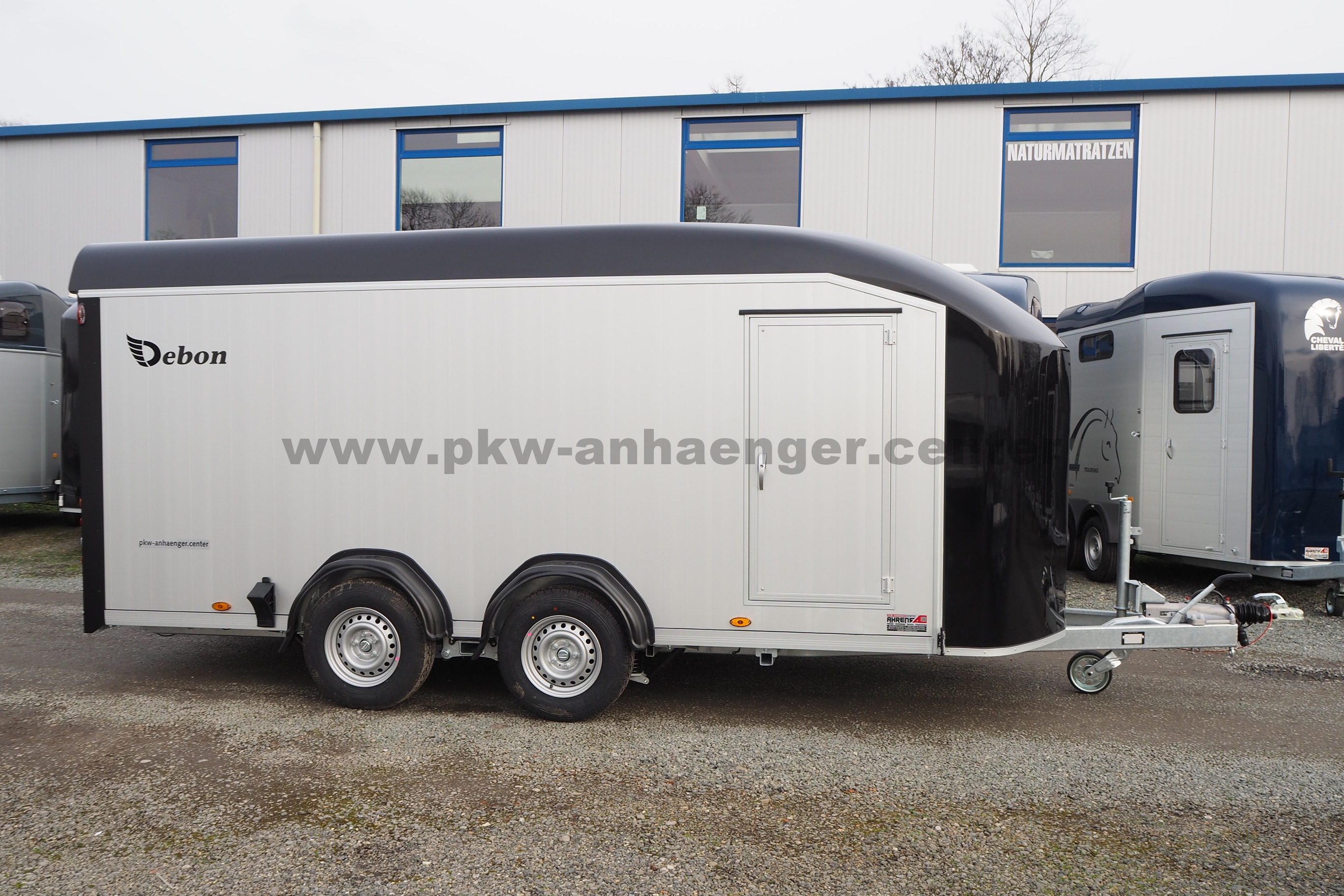 aCH-C900-3 Cheval Liberte Roadstar C900 3500kg 500x206x206cm Kofferanhänger