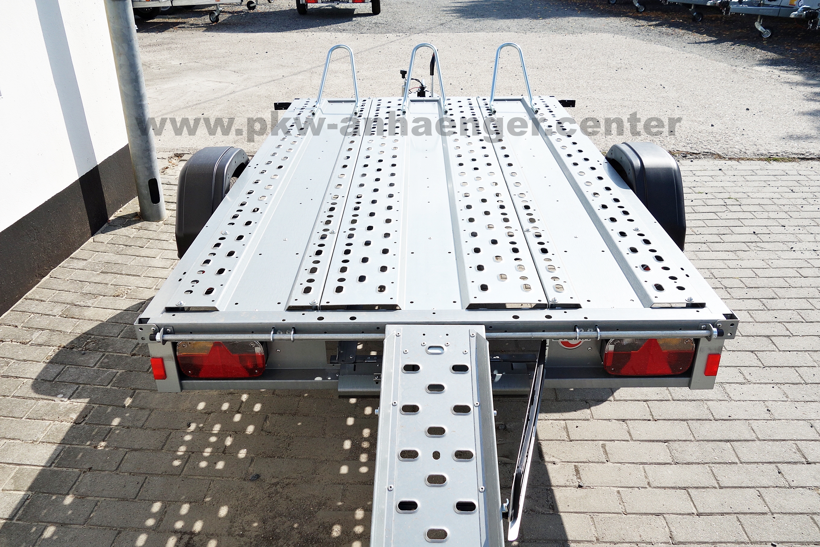 a-ST-1300-251x153-3er-Motorrad-5