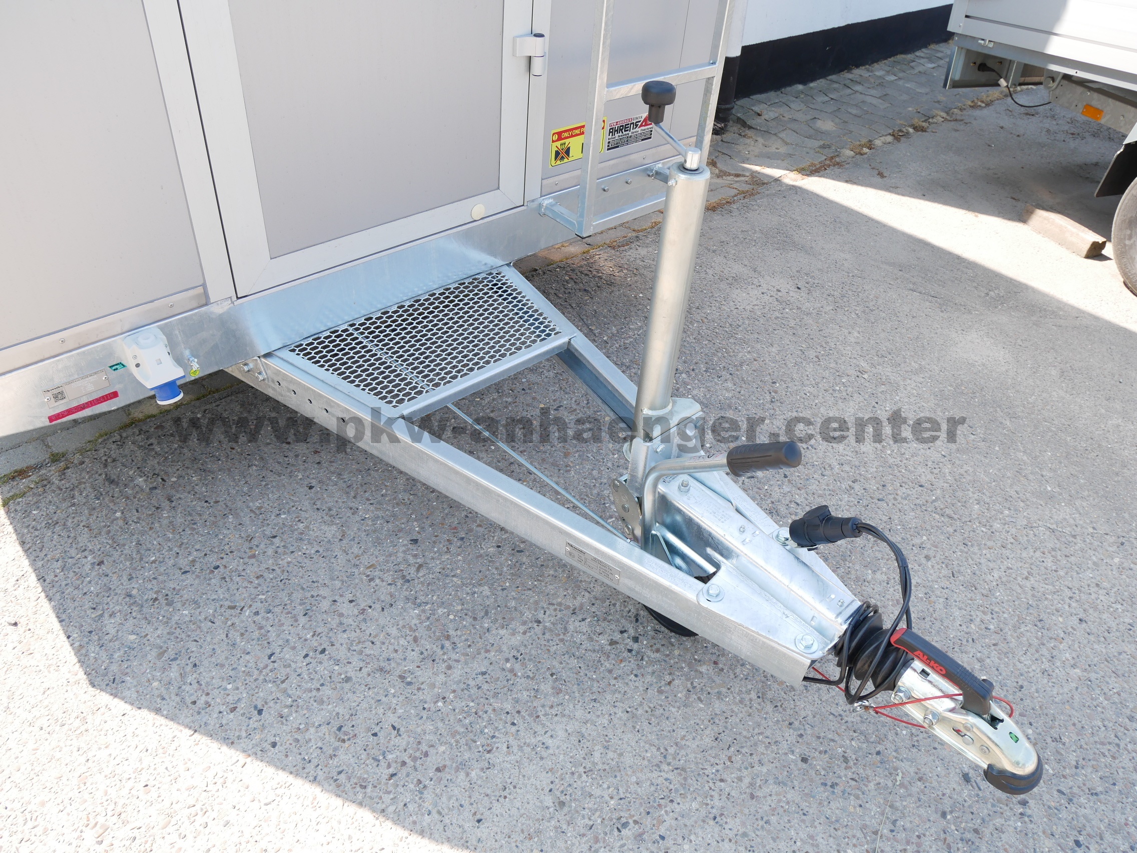 aVE-Promotion-449-13