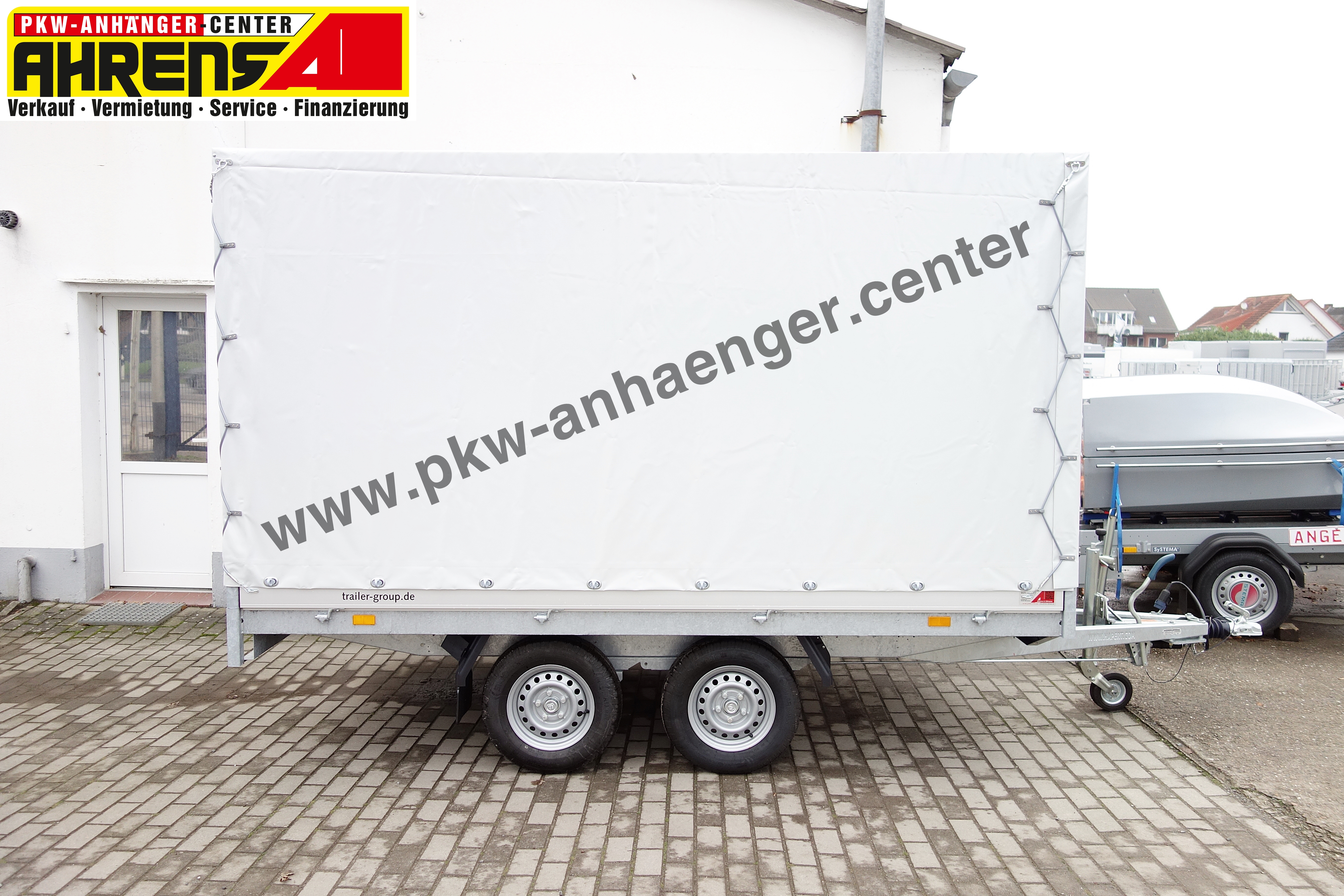 A-HA-2000-335x180x180-PG-grau-3-w HAPERT AZURE H2 2700kg 335x180x180cm niedrig 13" Hochlader Planenaufbau