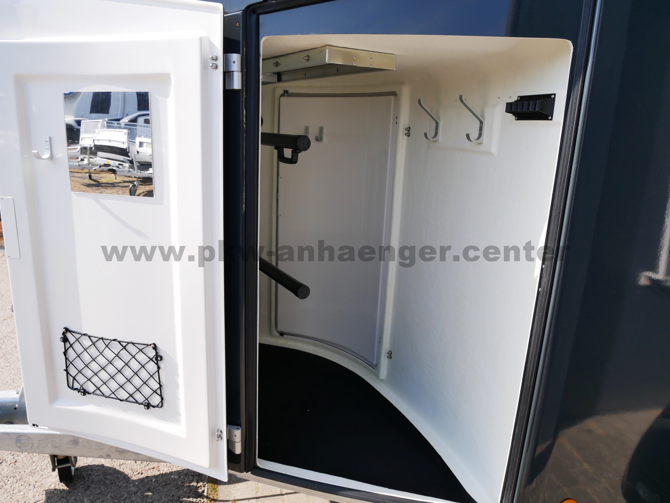 aCareliner-L-grau-Mitteltrennwand-9