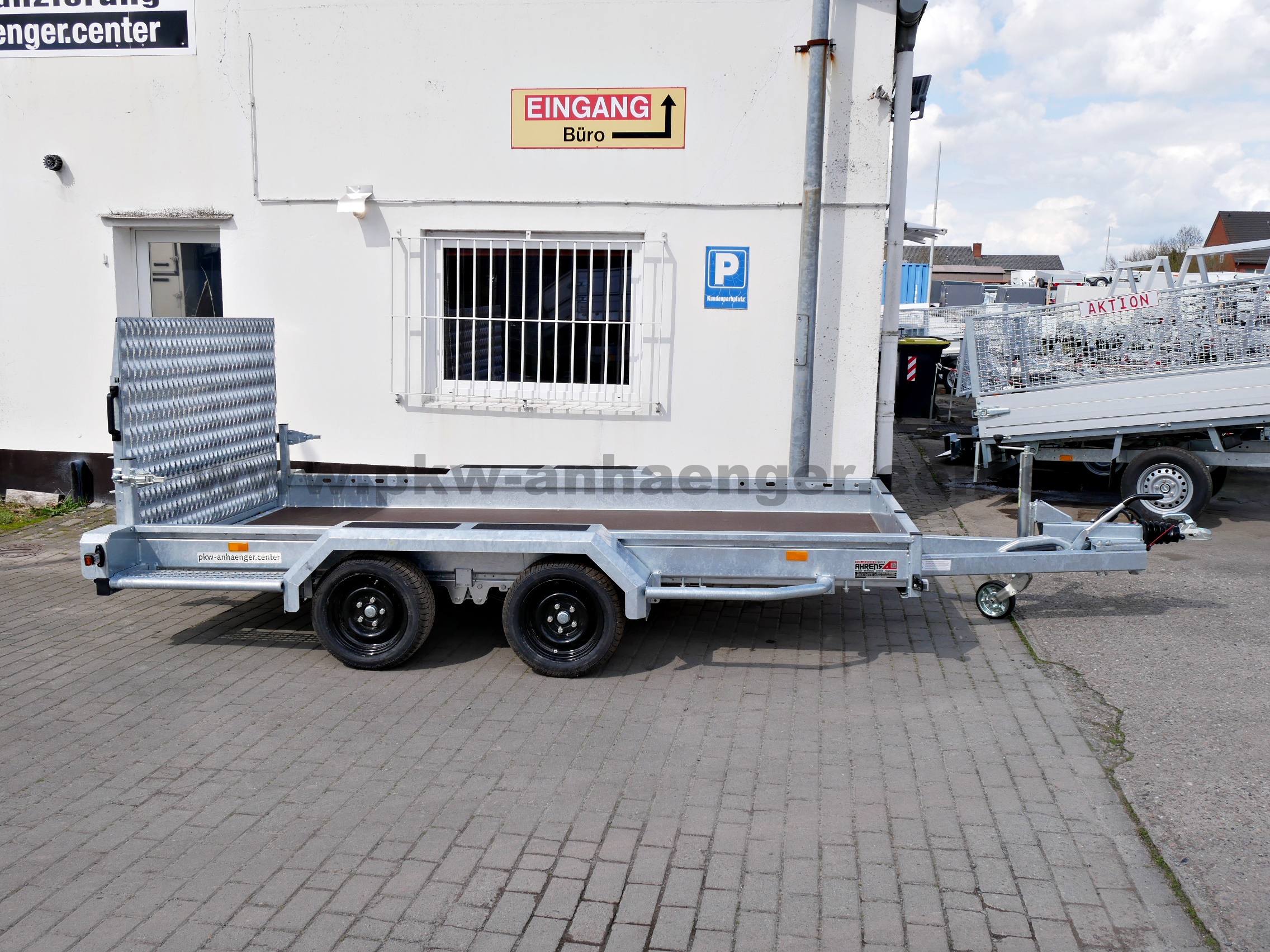 aHA-3500-355x169-Indigo-neu-2 https://pkw-anhaenger.center/pkw-anhaenger/maschinentransporter/ab-3m-offen/698/hapert-indigo-lf2-3500kg-355x169cm-baumaschienentransporter-mit-parabelfederung