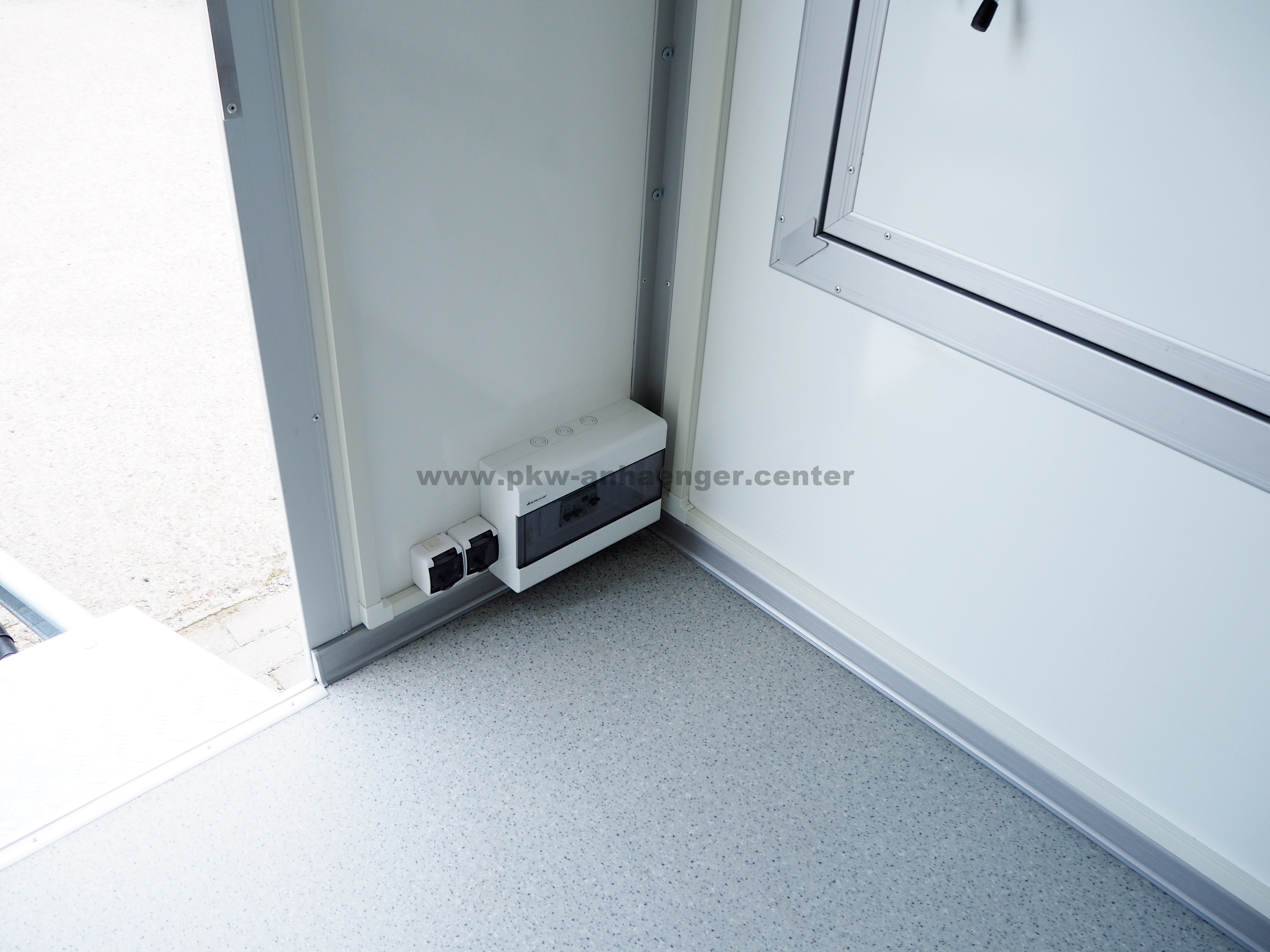 a-PP-2500-420x200x230-11