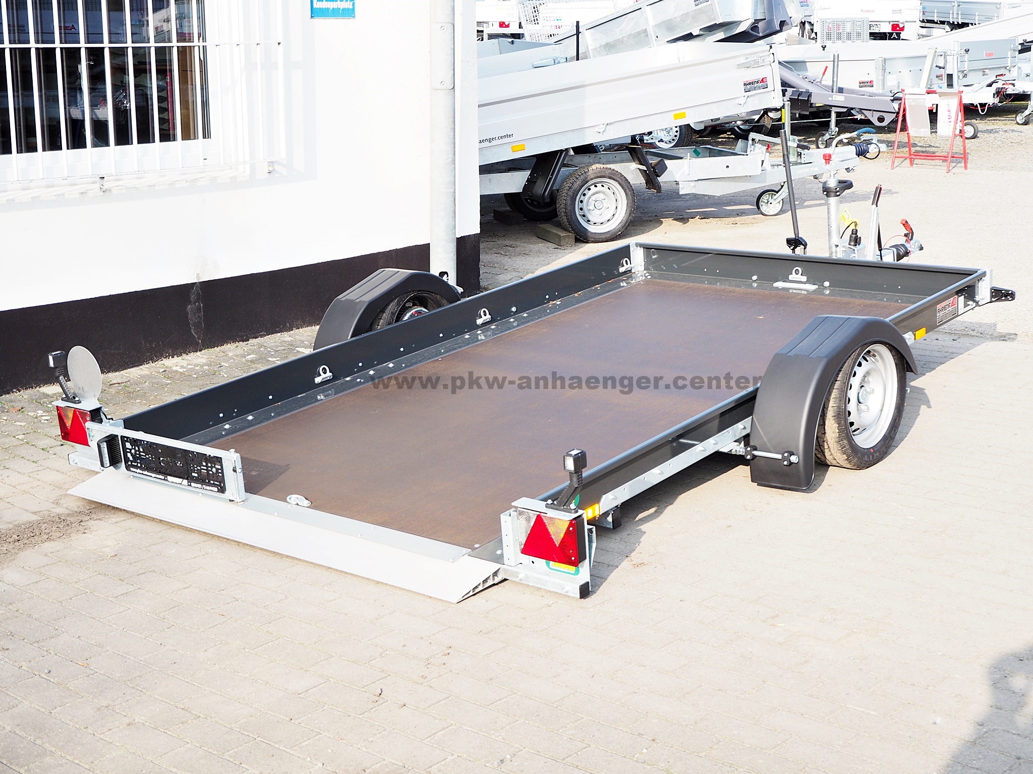 a-UN-1500-315x180-AS-dklgrau-7 Unsinn AS1531-13-1800  1500kg 315x180cm 100km/h Absenkanhänger
