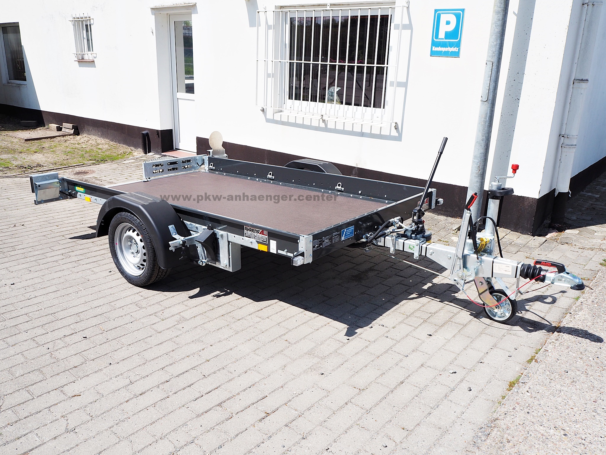 a-UN-1400-260x150-AS-5