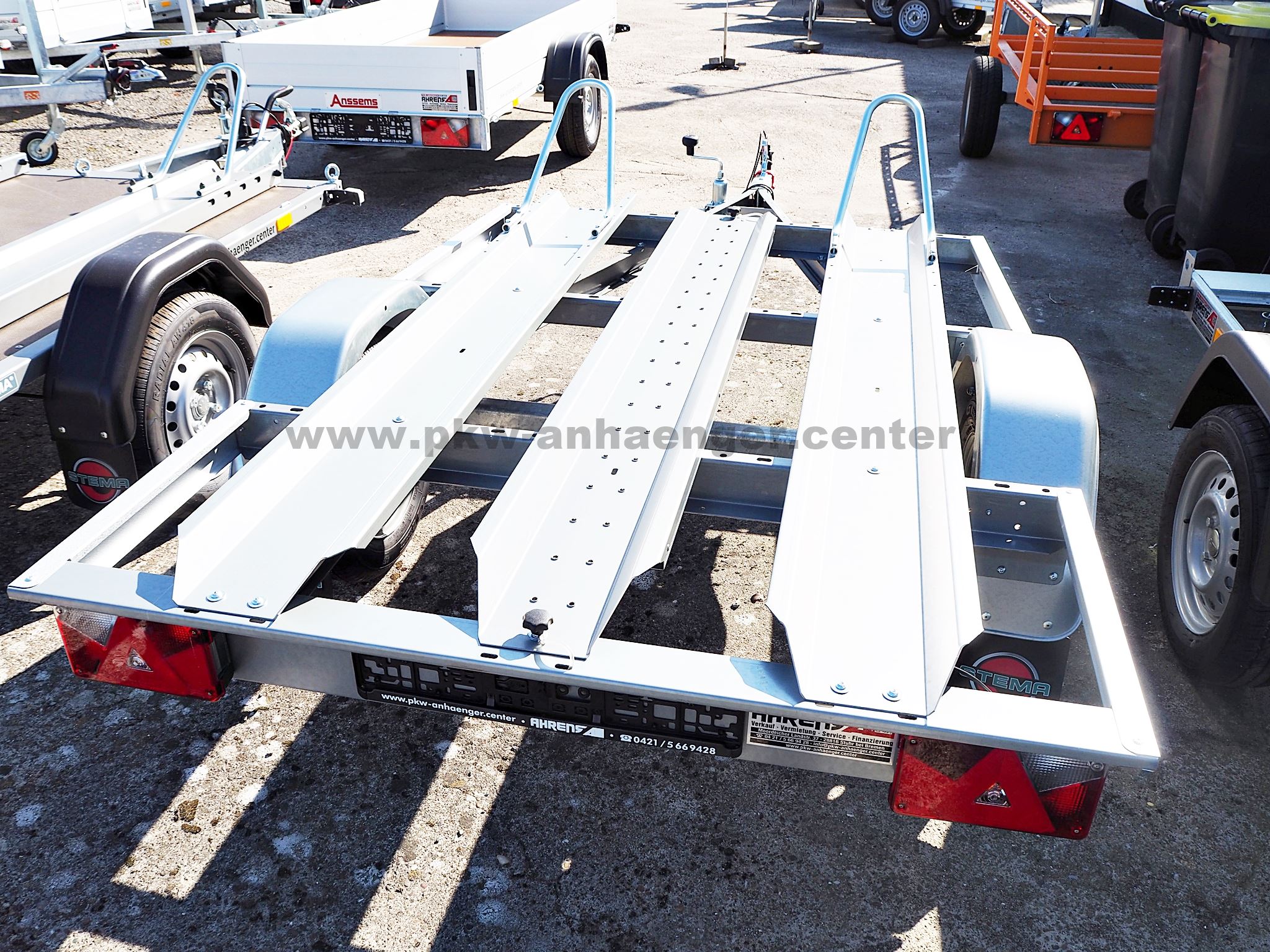 a-ST-750-194x108-MT-2er-Motorrad-2