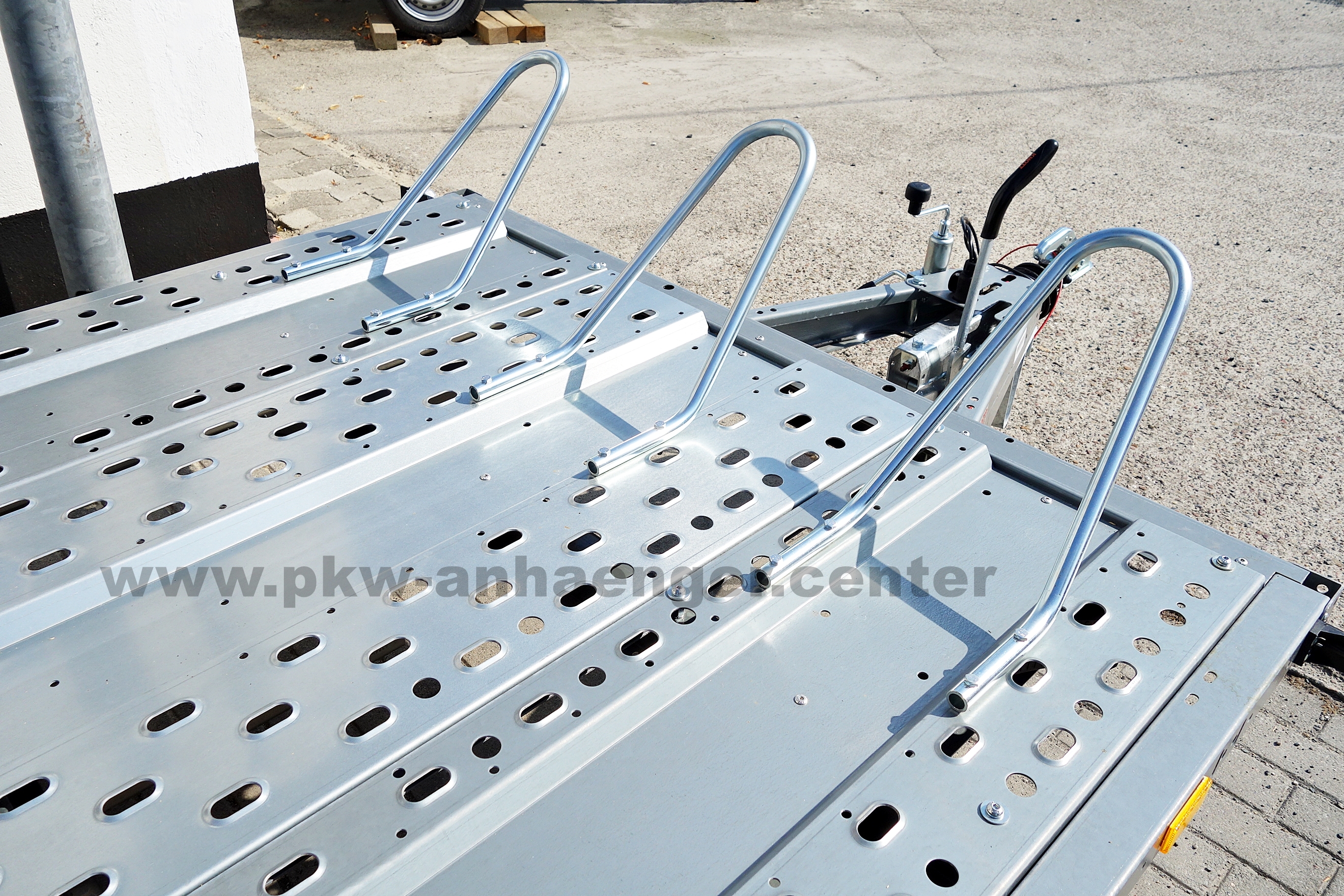 a-ST-1300-251x153-3er-Motorrad-6