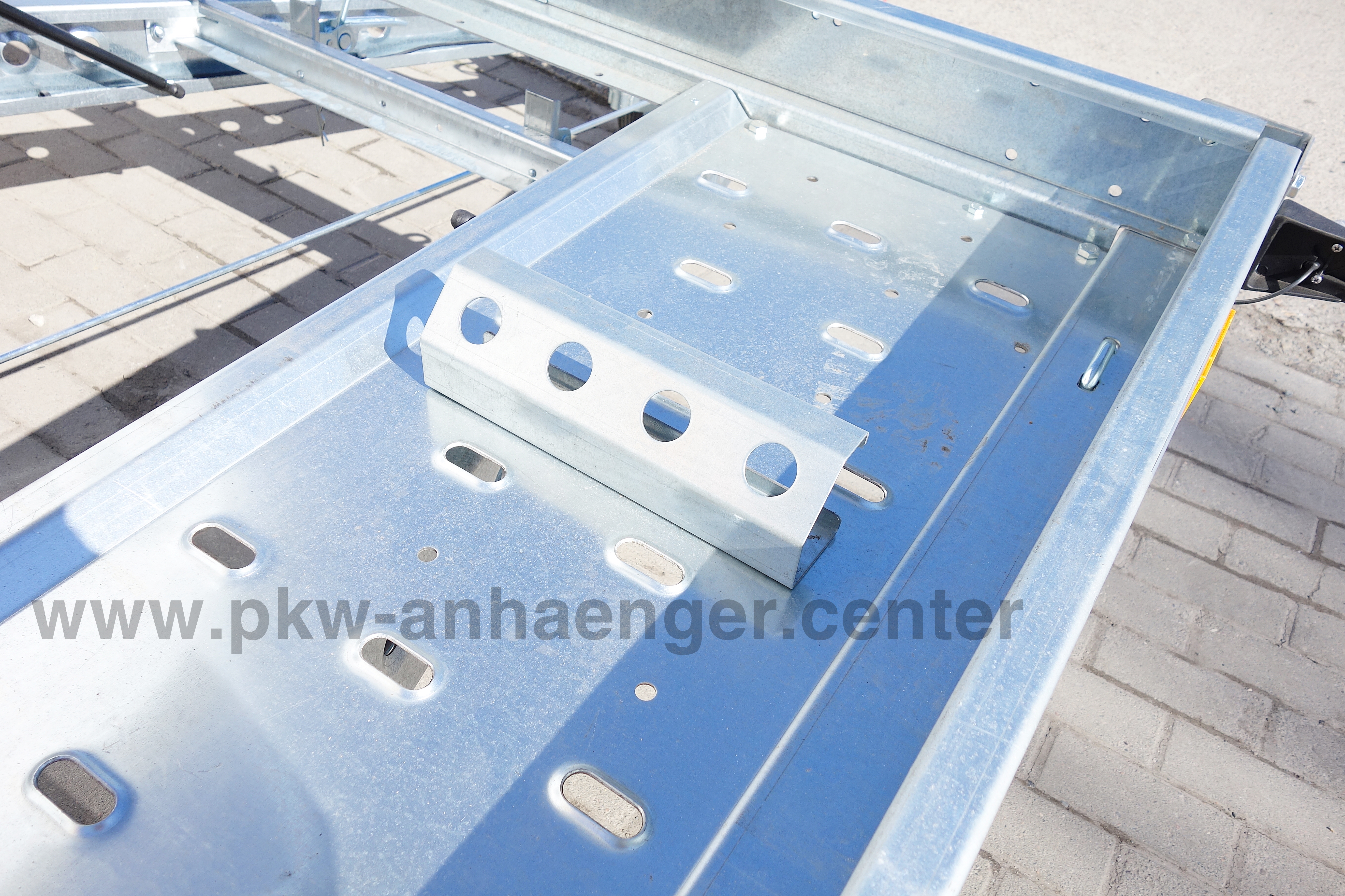 a-TE-1500-350x180-CARFLAT-11-w