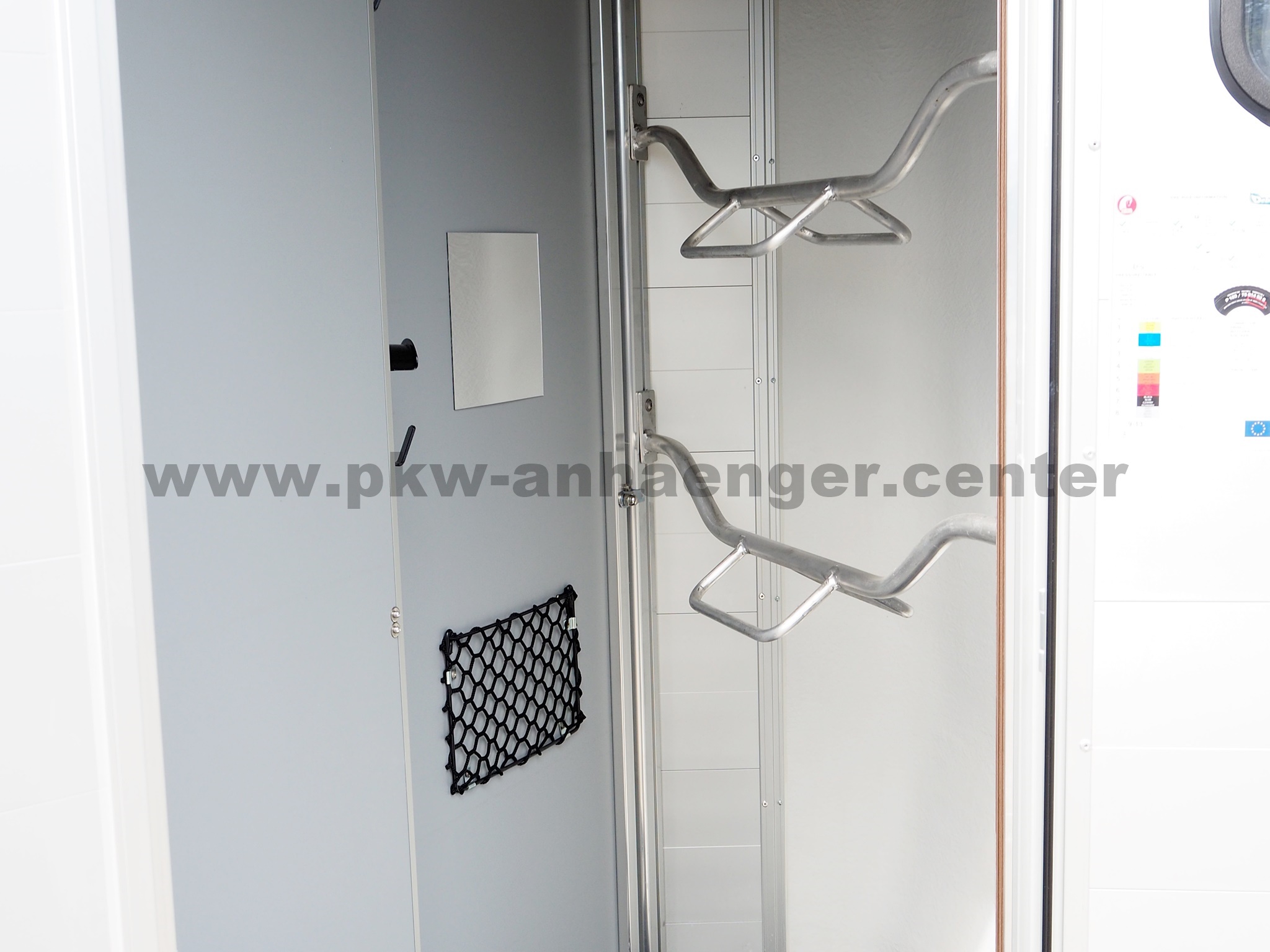 aCH-Touring-Jumping-New-schwarz-11