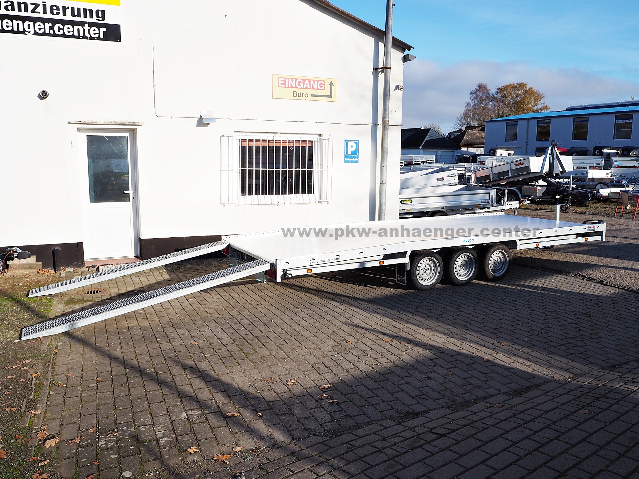 a-HU-3500-540x207-Carax-3-5 Hulco CARAX-3 3500kg 540x207 Autotrailer Multitransporter mit Aluboden Tridem