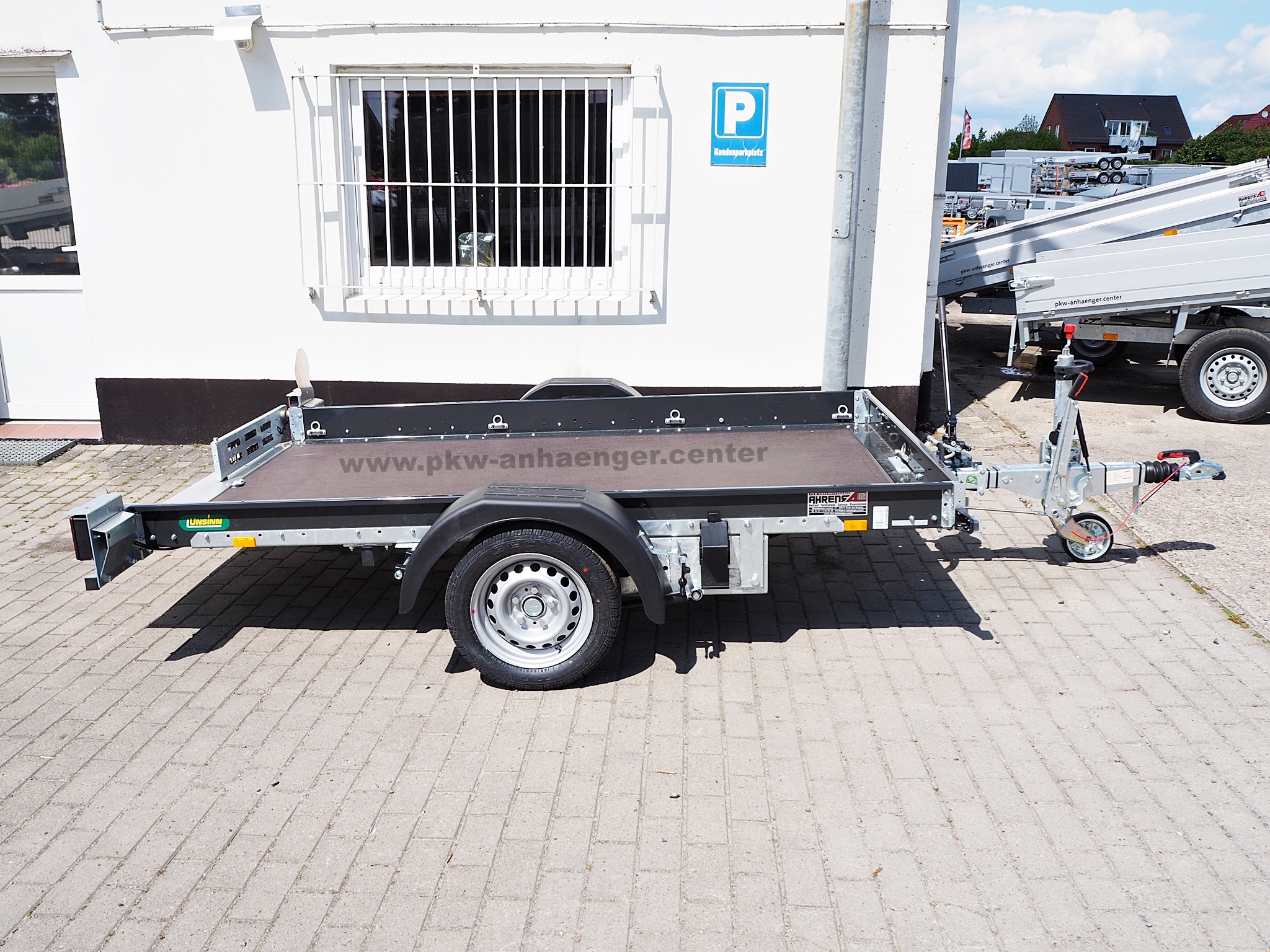 a-UN-1400-260x150-AS-6