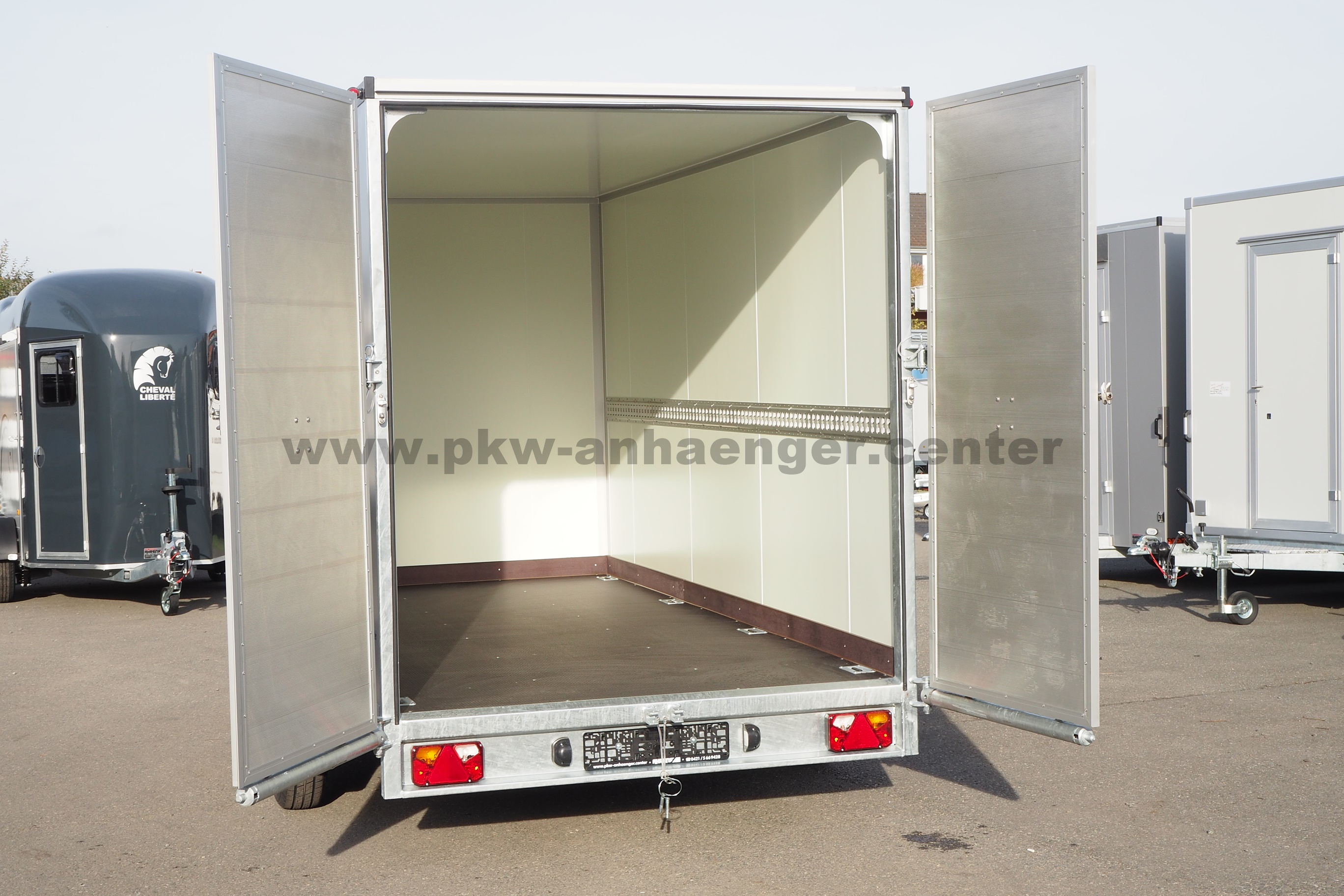 aVE-2700-405x184x205-Klappe-T-r-4