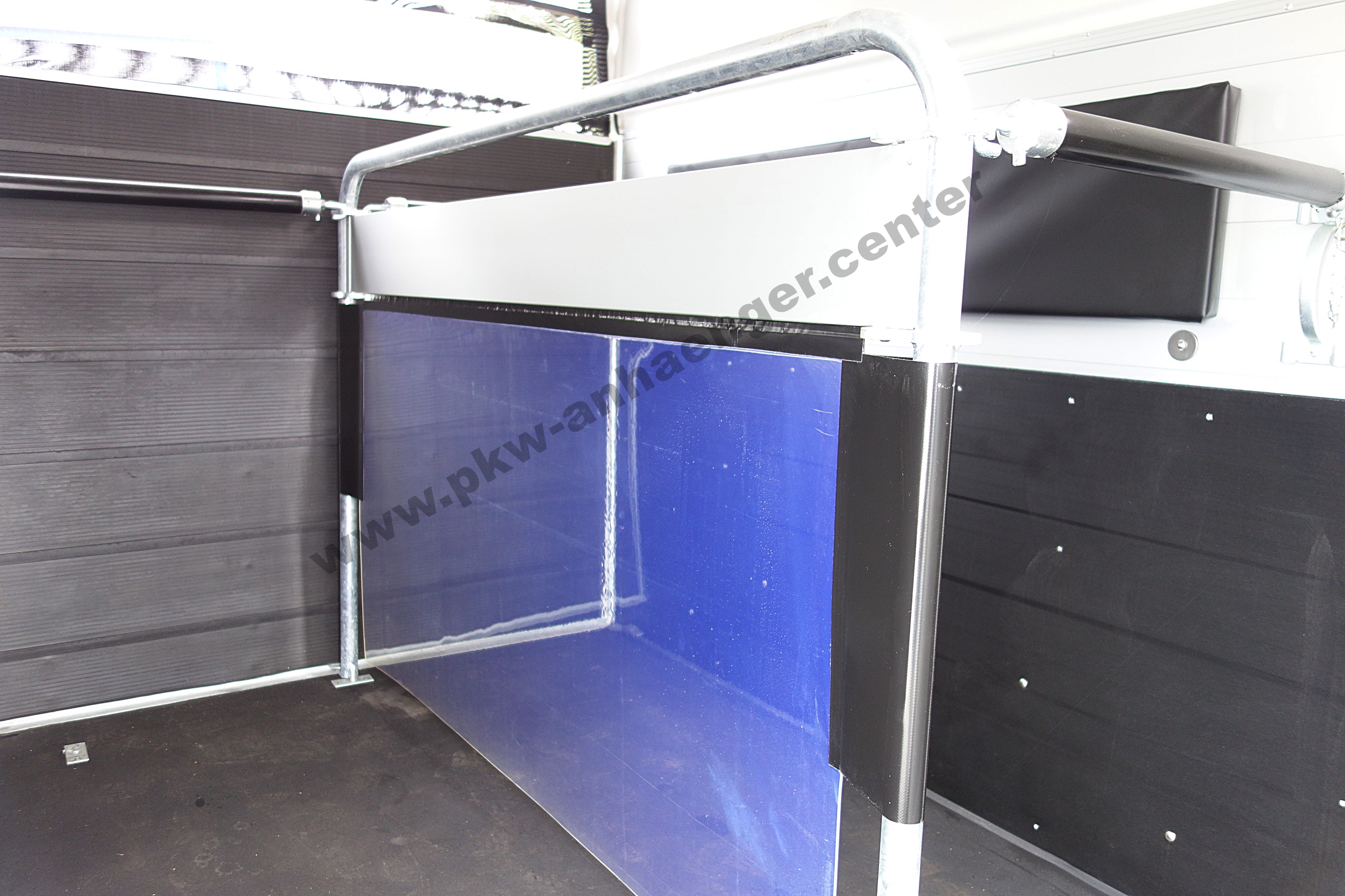 a-CH2403930-Trennwand-Gold Trennwand für Cheval Liberte GOLD oder TOURING Pferdeanhänger