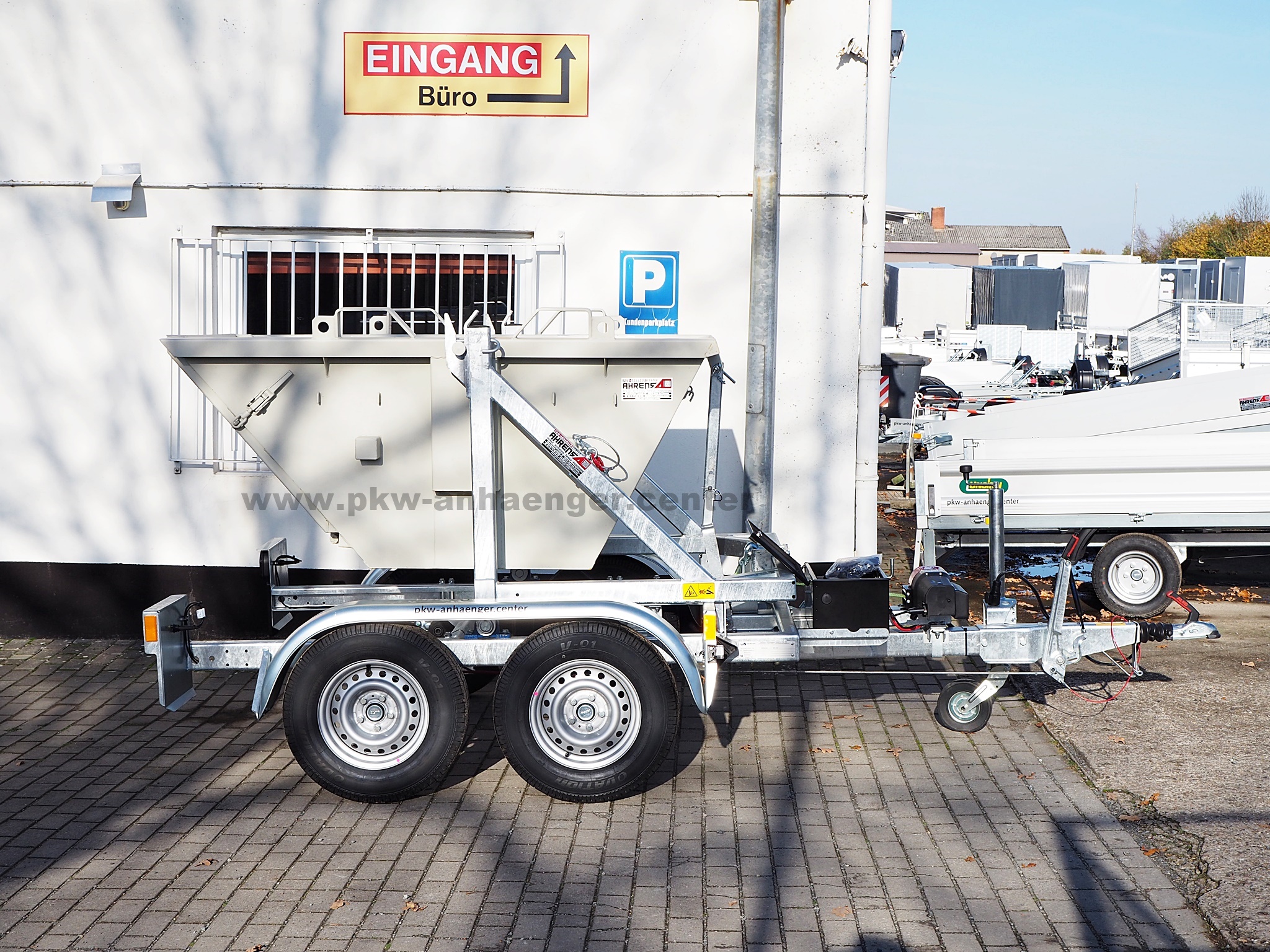 a-Foxx-Absetzcontaineranh-nger-2