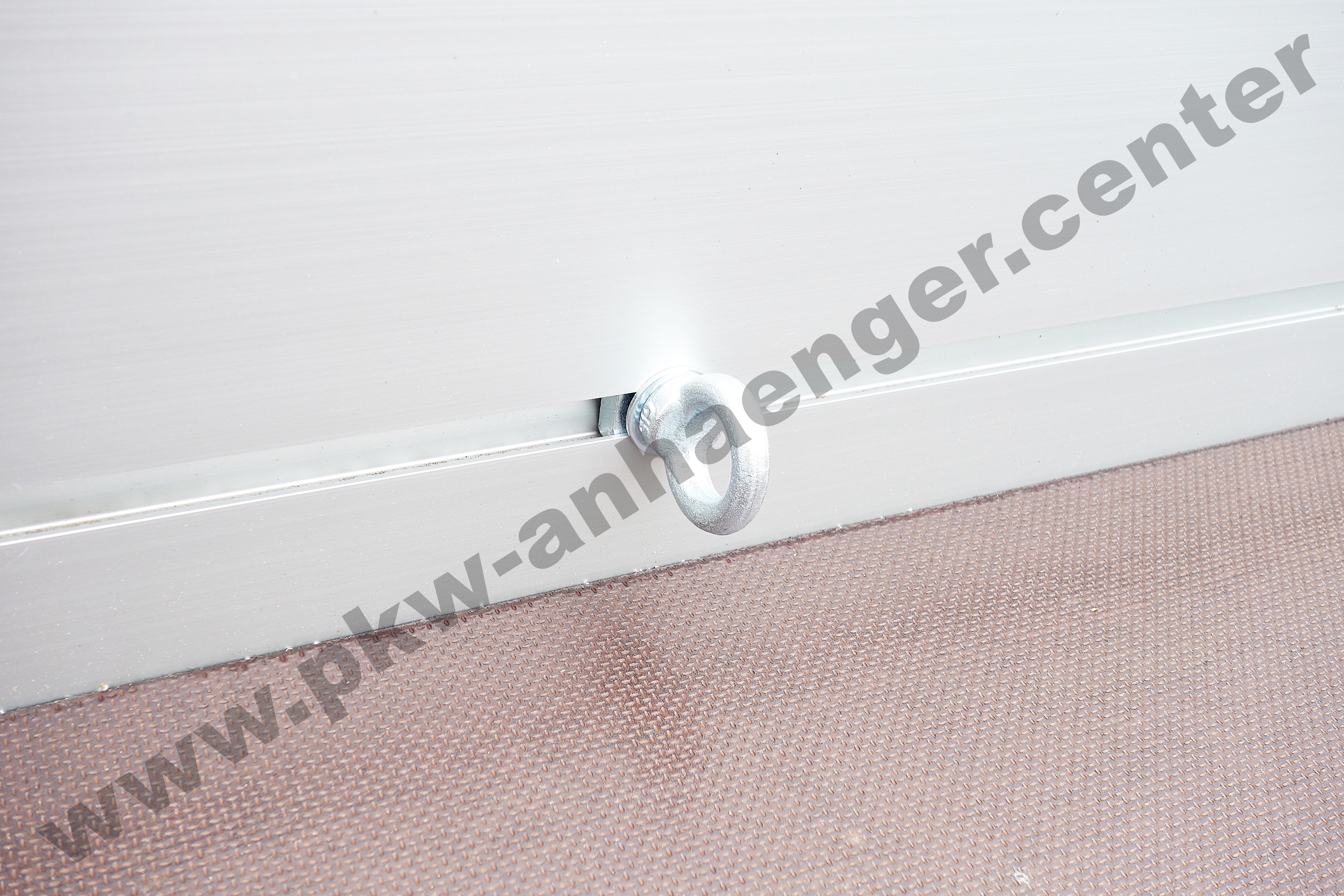 a-AN-Zurr-se-verstellbar-1 Zurröse für Anssems Profilkanal